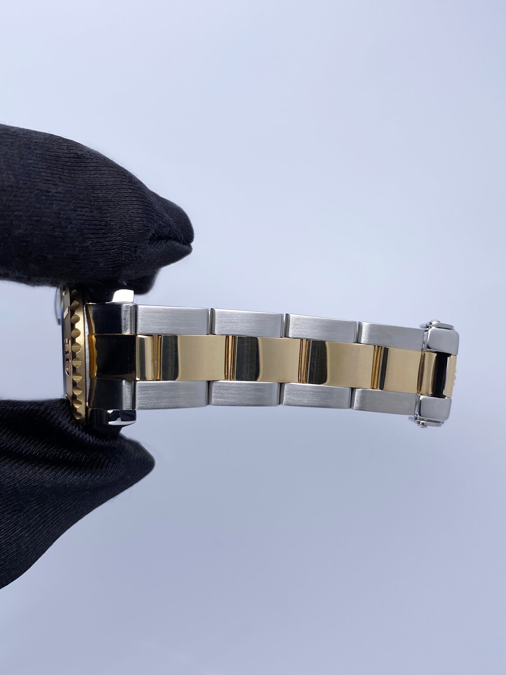 Rolex Yacht Master 69623 18K Yellow Gold & Stainless Steel – Phigora