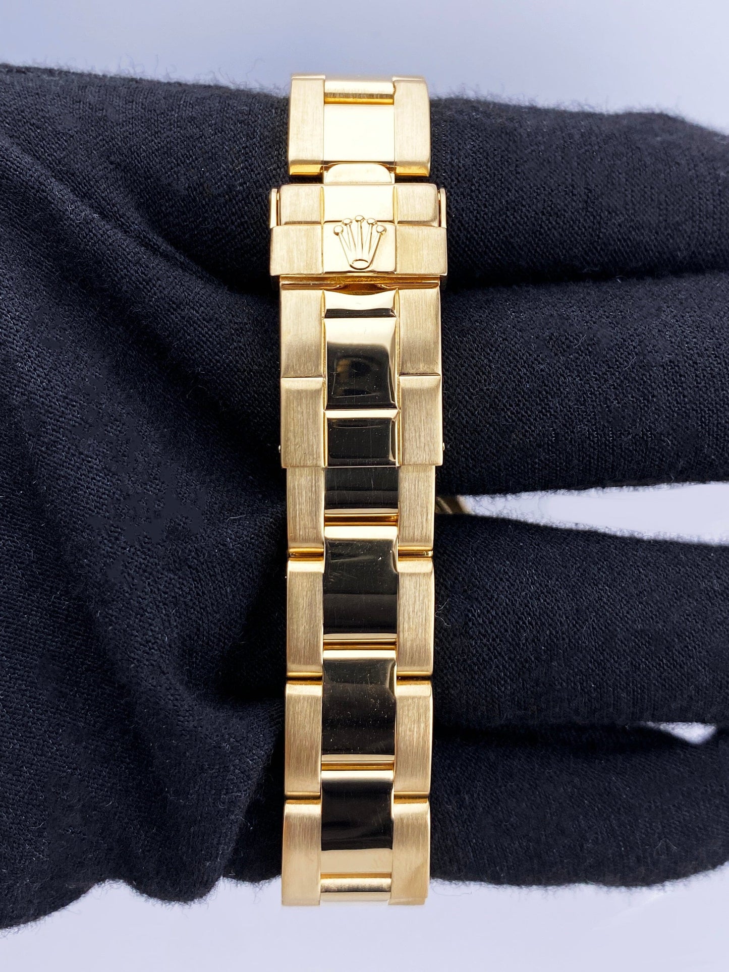 R69628CPIO95-1_7 copy.jpg