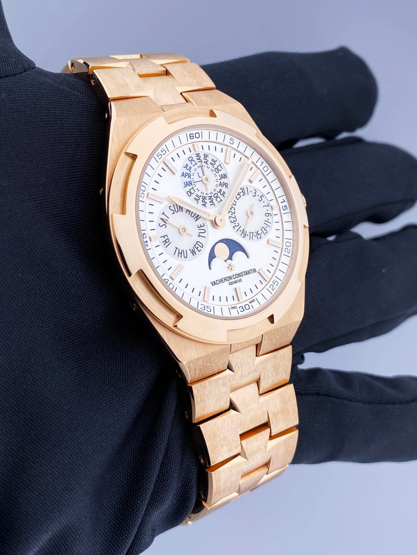Vacheron Constantin Overseas 4300V Perpetual Calendar Mens Watch Box Papers - Virtual