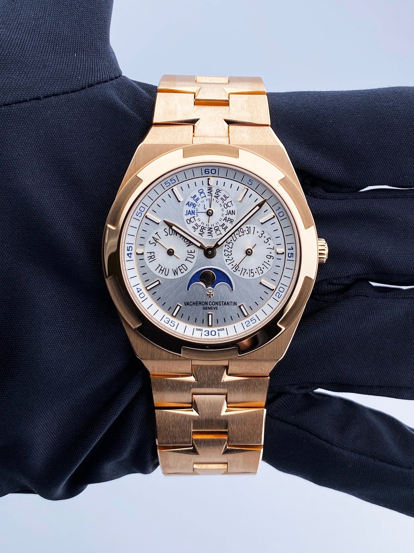 Vacheron Constantin Overseas 4300V Perpetual Calendar Mens Watch Box Papers - Virtual