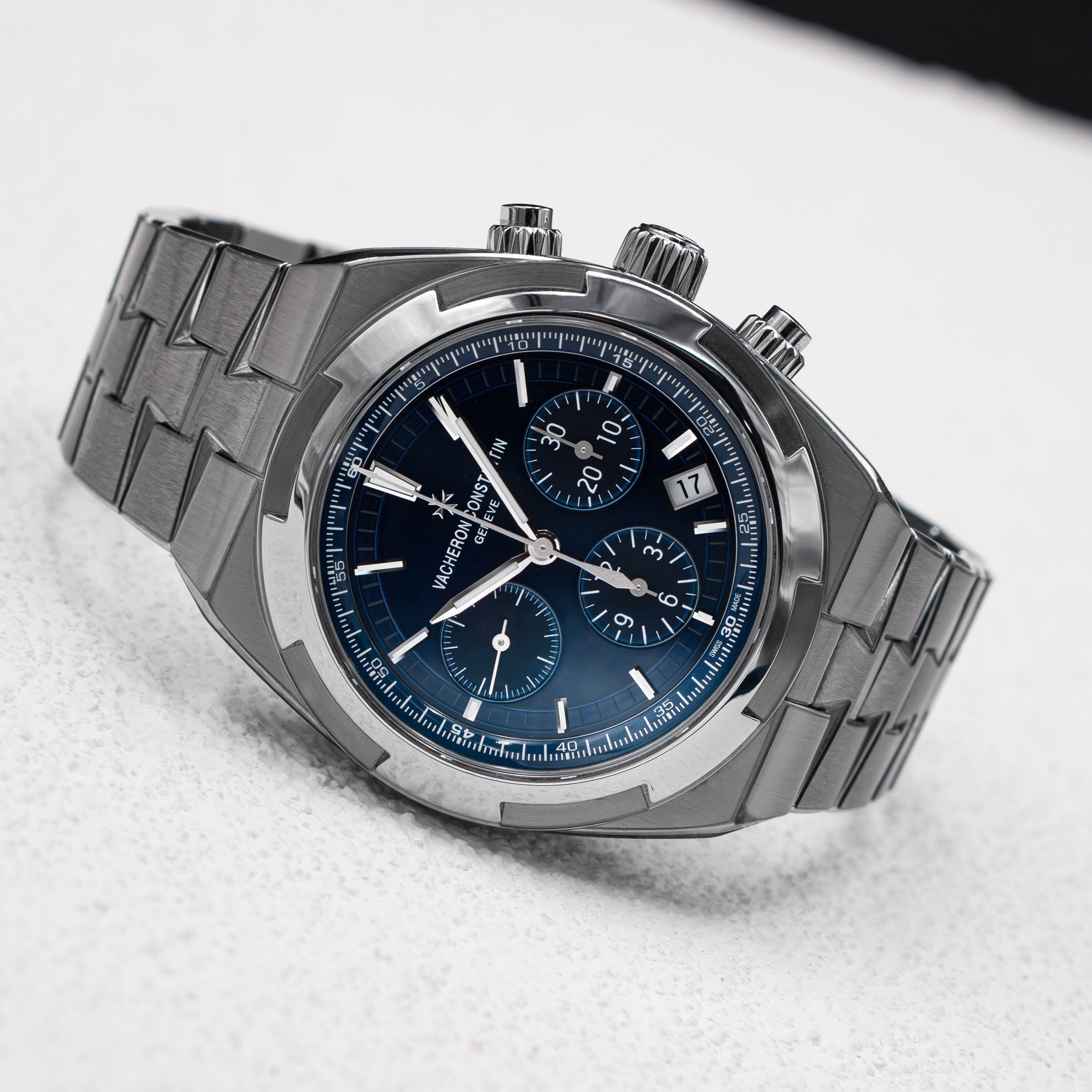 Vacheron Constantin Overseas 5500V/110A-B148 Blue Dial Mens – Phigora