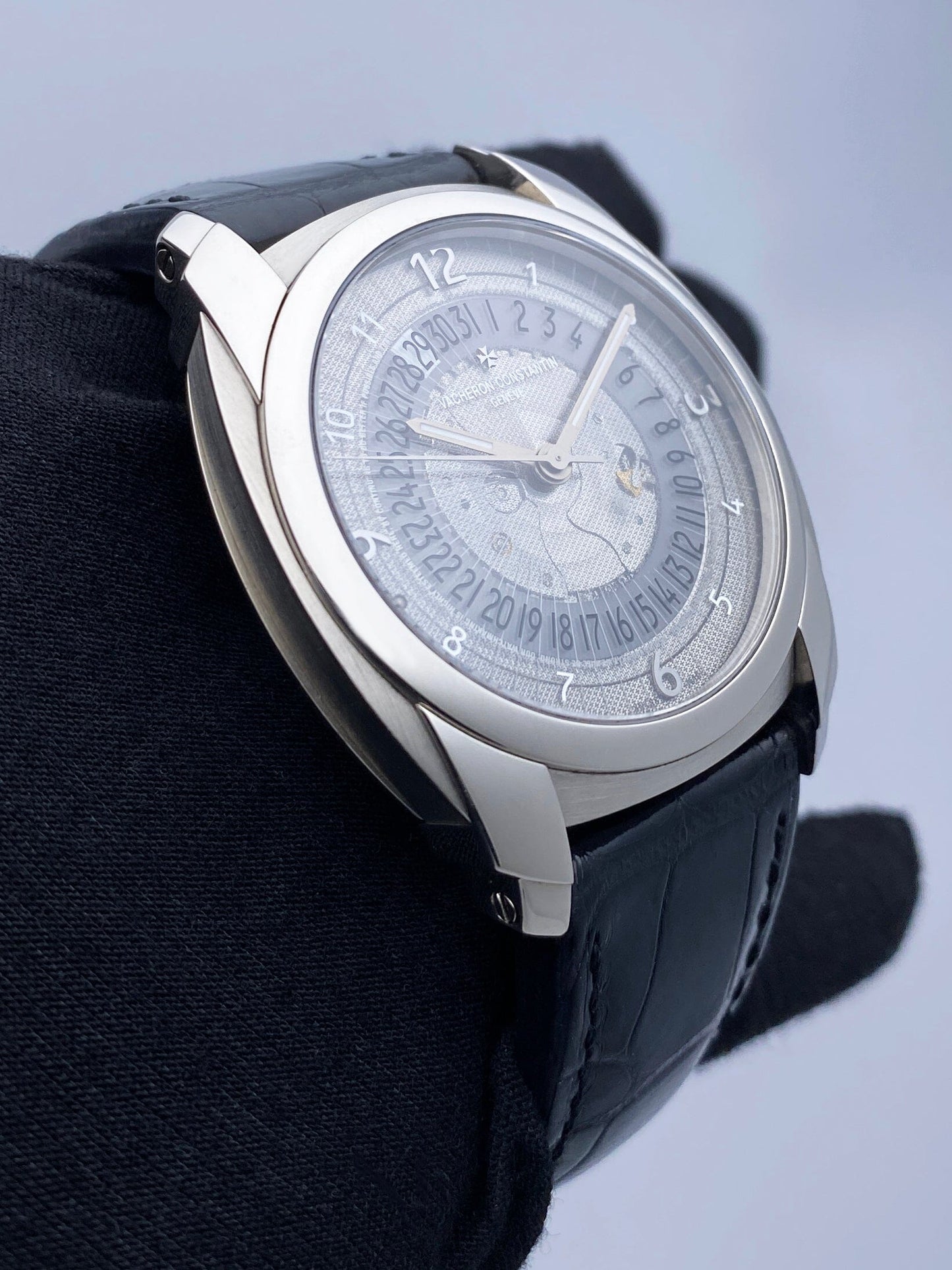 Vacheron Constantin Quai de l’Ile 86050/000D-9343 Palladium Watch Box Papers - Watches