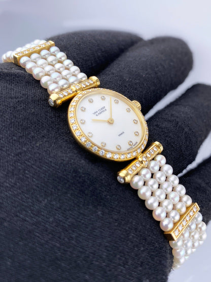 Van Cleef & Arpels La Collection Classic Paris 18901 B1 Diamond Ladies Watch - Watches