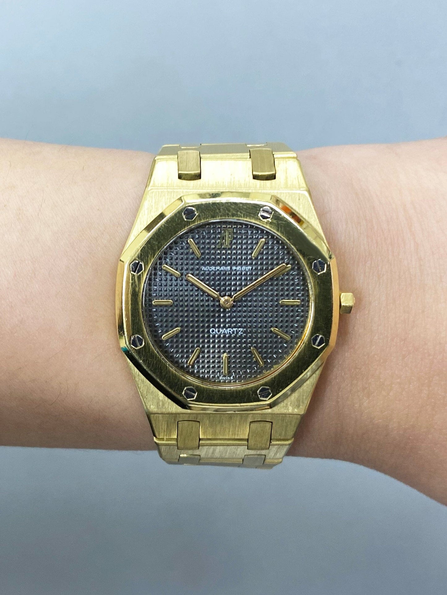 Audemars Piguet Royal Oak 6007BA 18K Yellow Gold Ladies Watch - Wristwatch