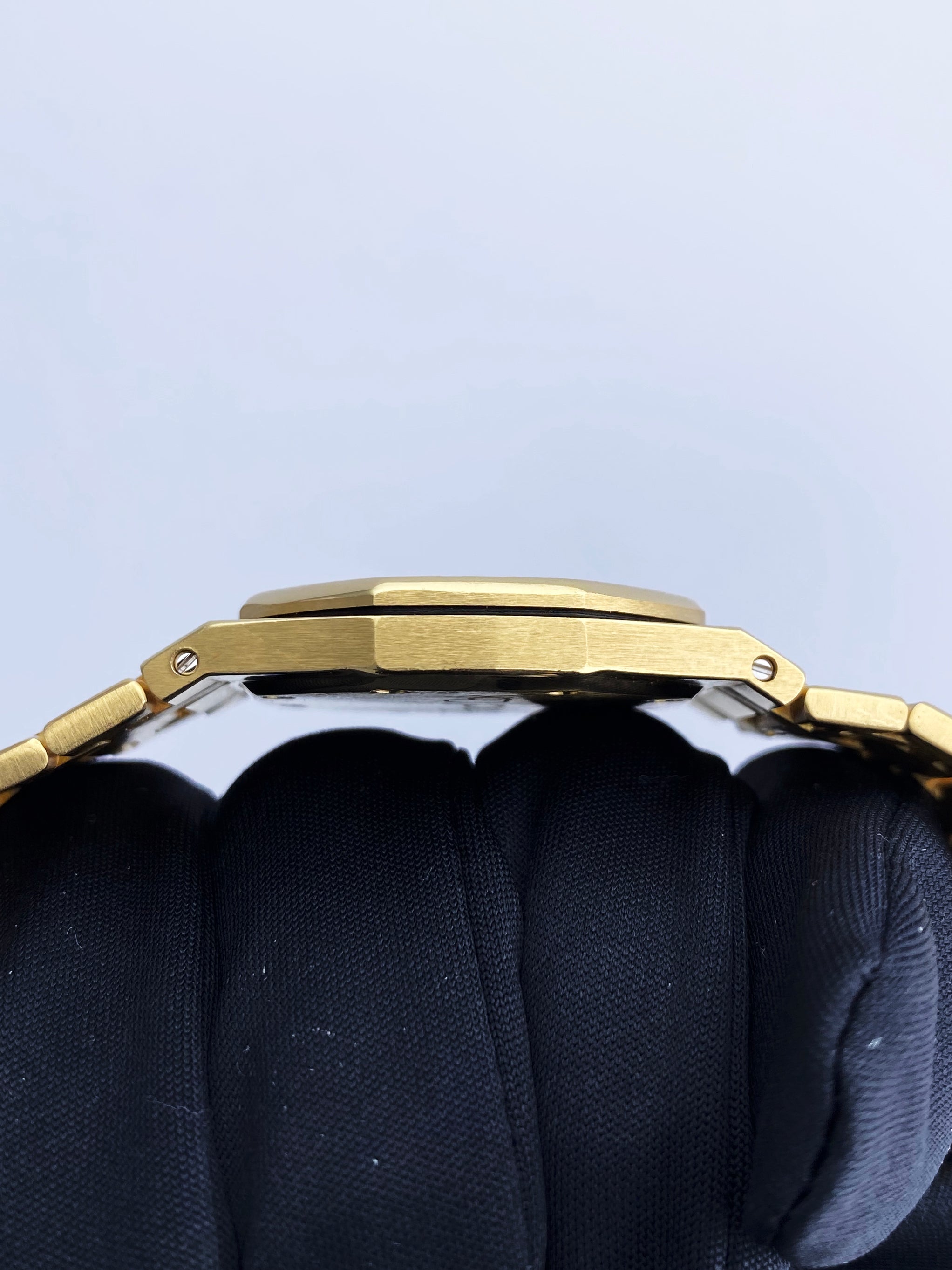Audemars Piguet Royal Oak 6048BA 18K Yellow Gold Ladies – Phigora