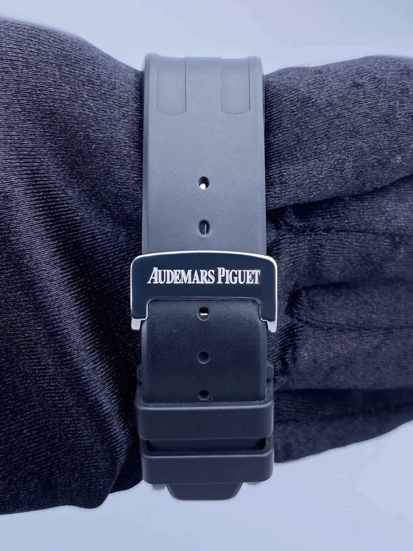 Audemars Piguet Royal Oak Offshore Chronograph 25940SK Mens Watch Box Papers