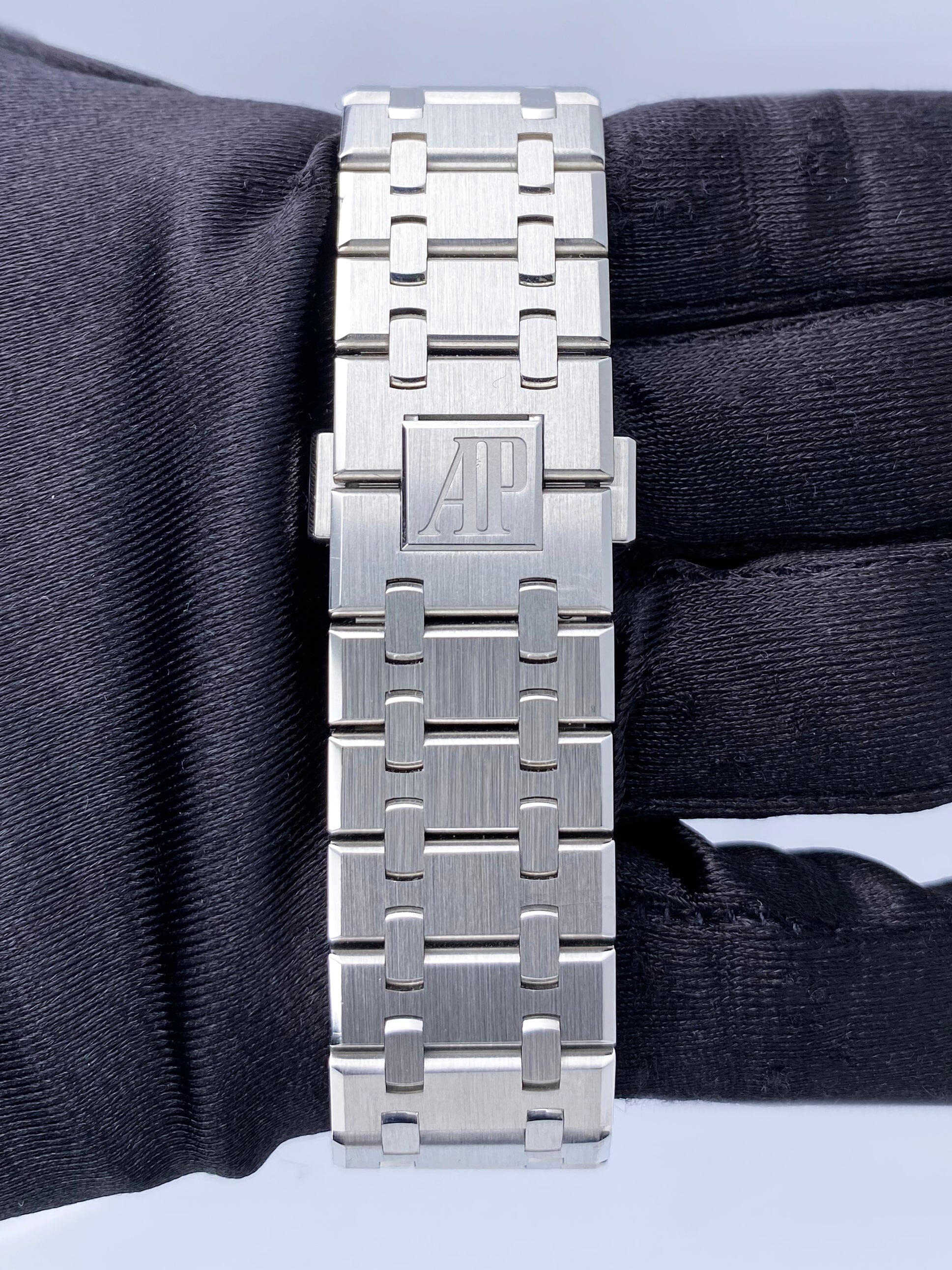 Audemars Piguet Royal Oak Tourbillon 26510PT.OO.1220PT.01 - Watches