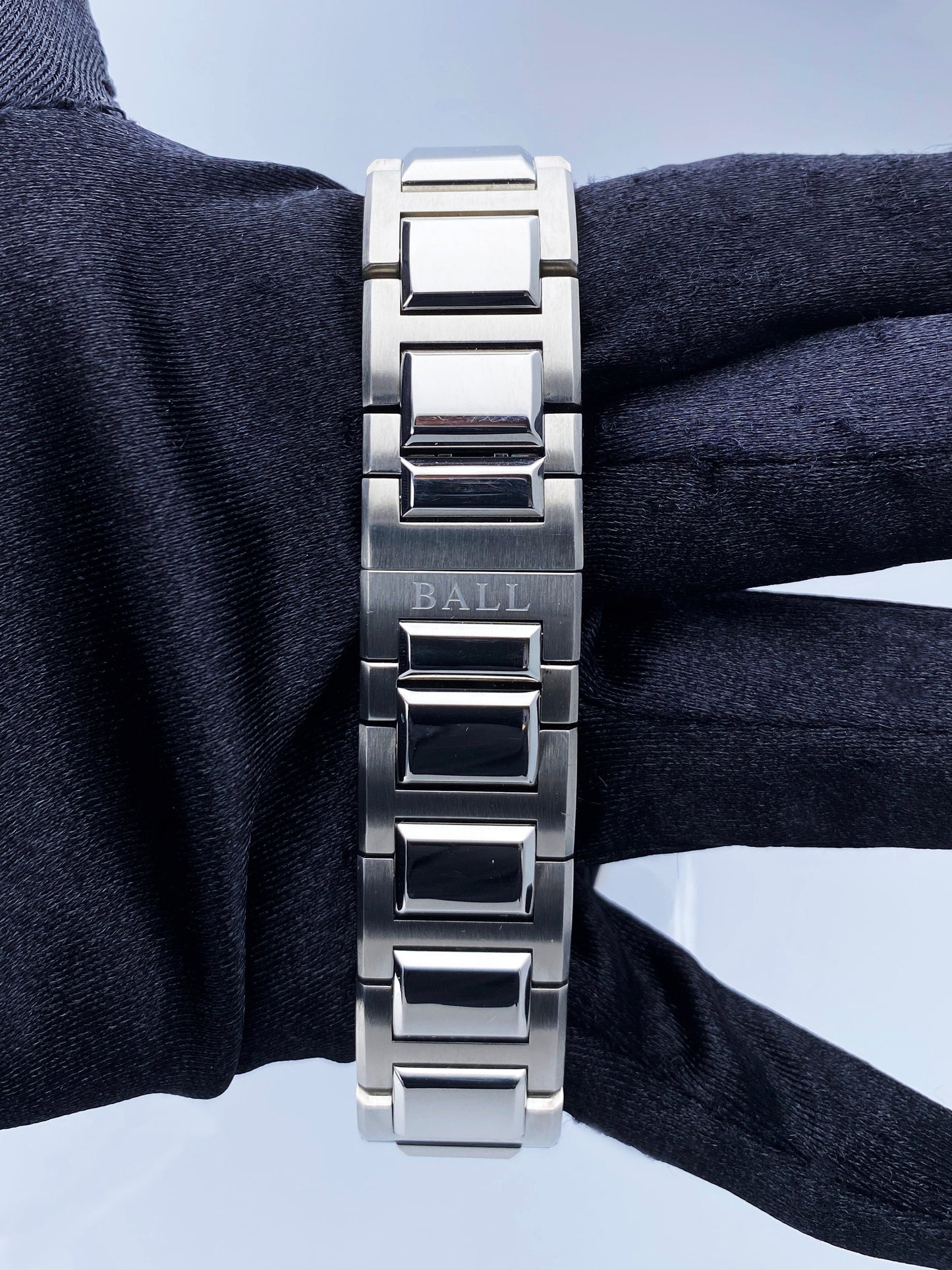 BALL Engineer III Marvelight Chronometer Caring Edition Mens Watch Box Papers