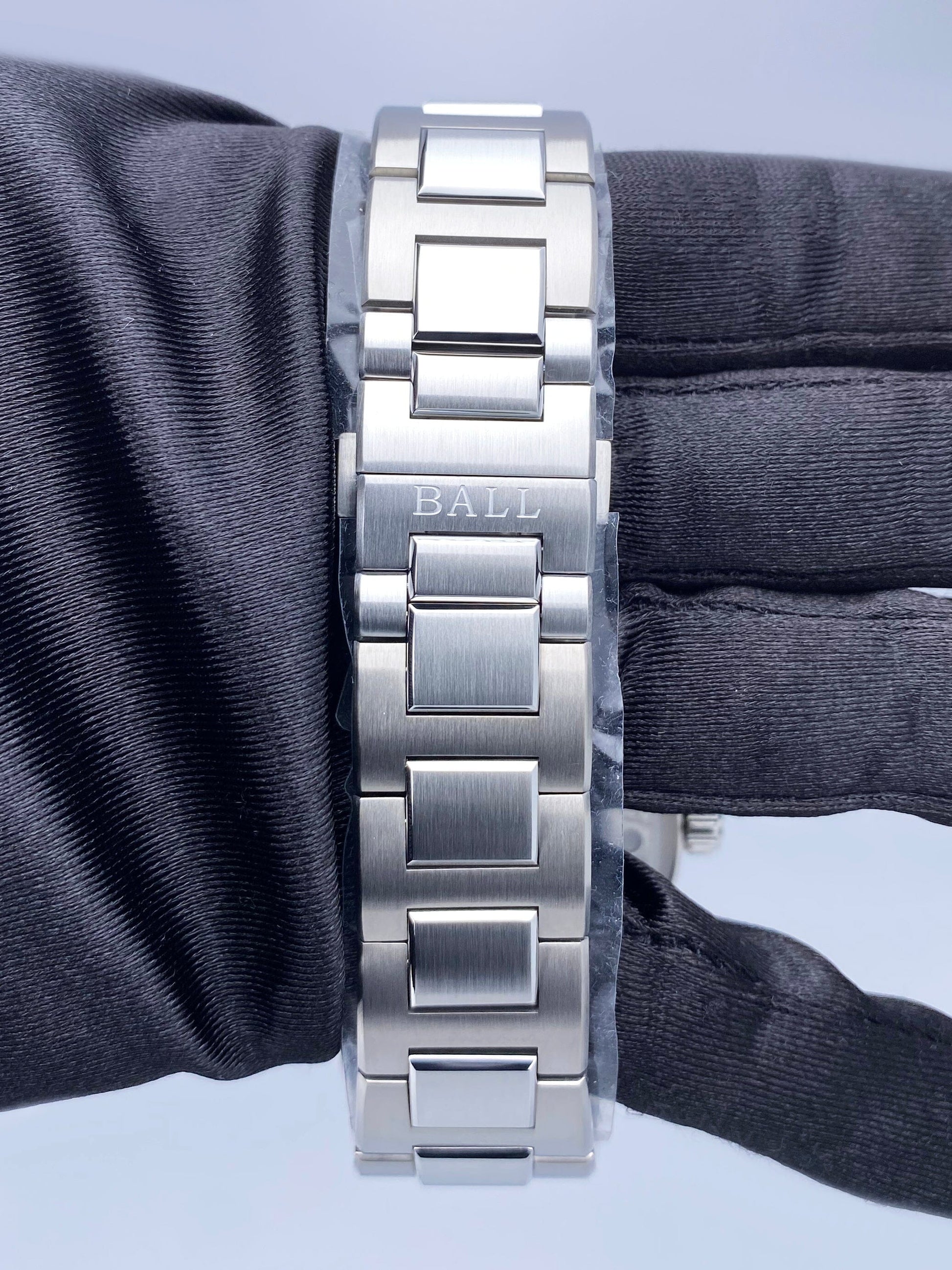 Ball Roadmaster Rescue Chronograph 42mm White Dial Mens Watch Box Papers - Watches