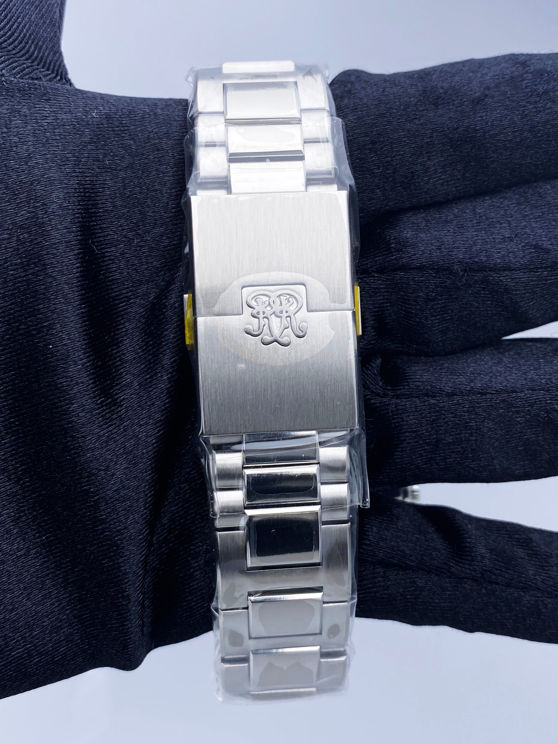 Brand New BALL Engineer Hydrocarbon Original 40mm Mens Watch Box Papers