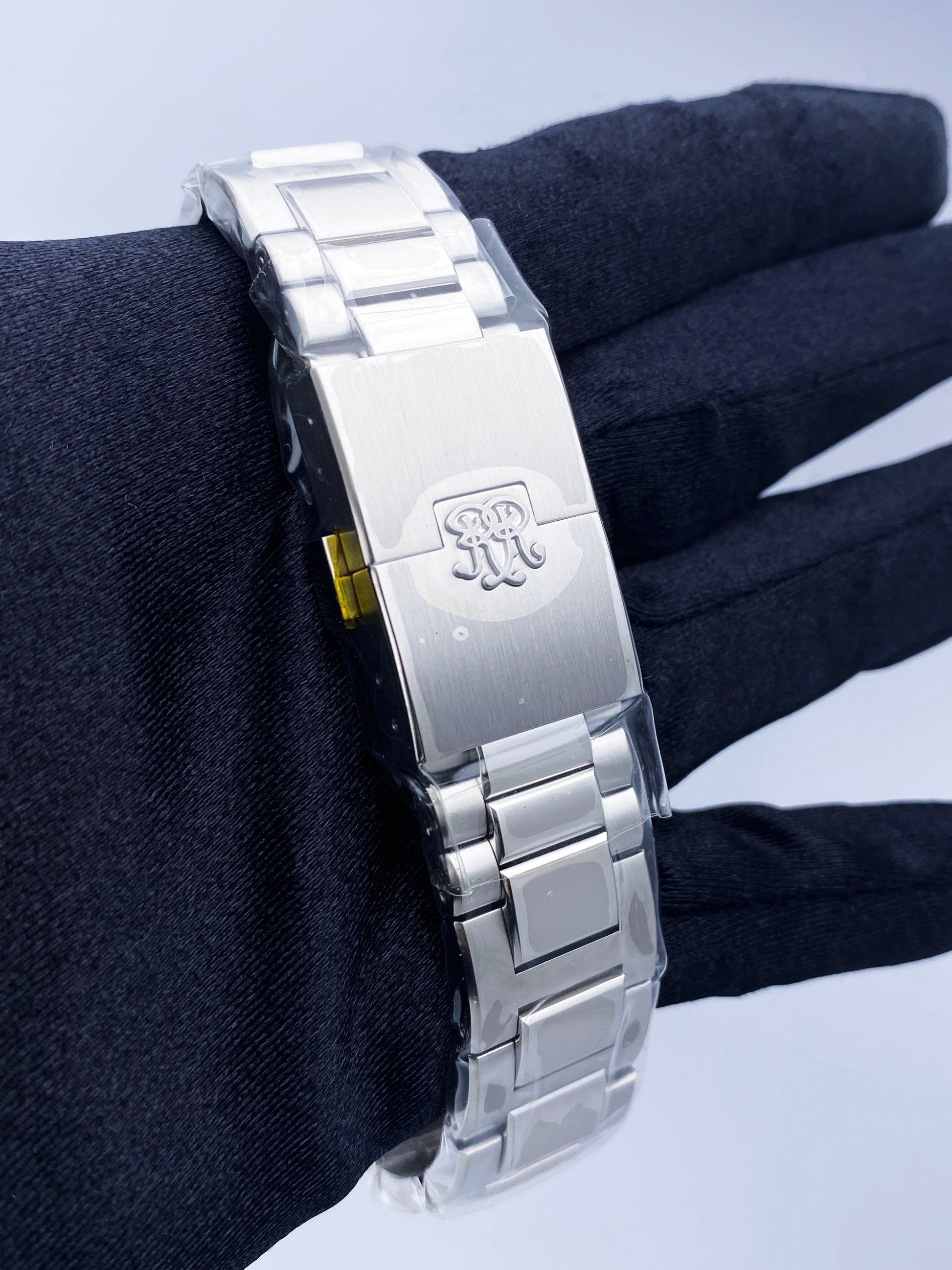 Brand New BALL Engineer Hydrocarbon Original 40mm Mens Watch Box Papers