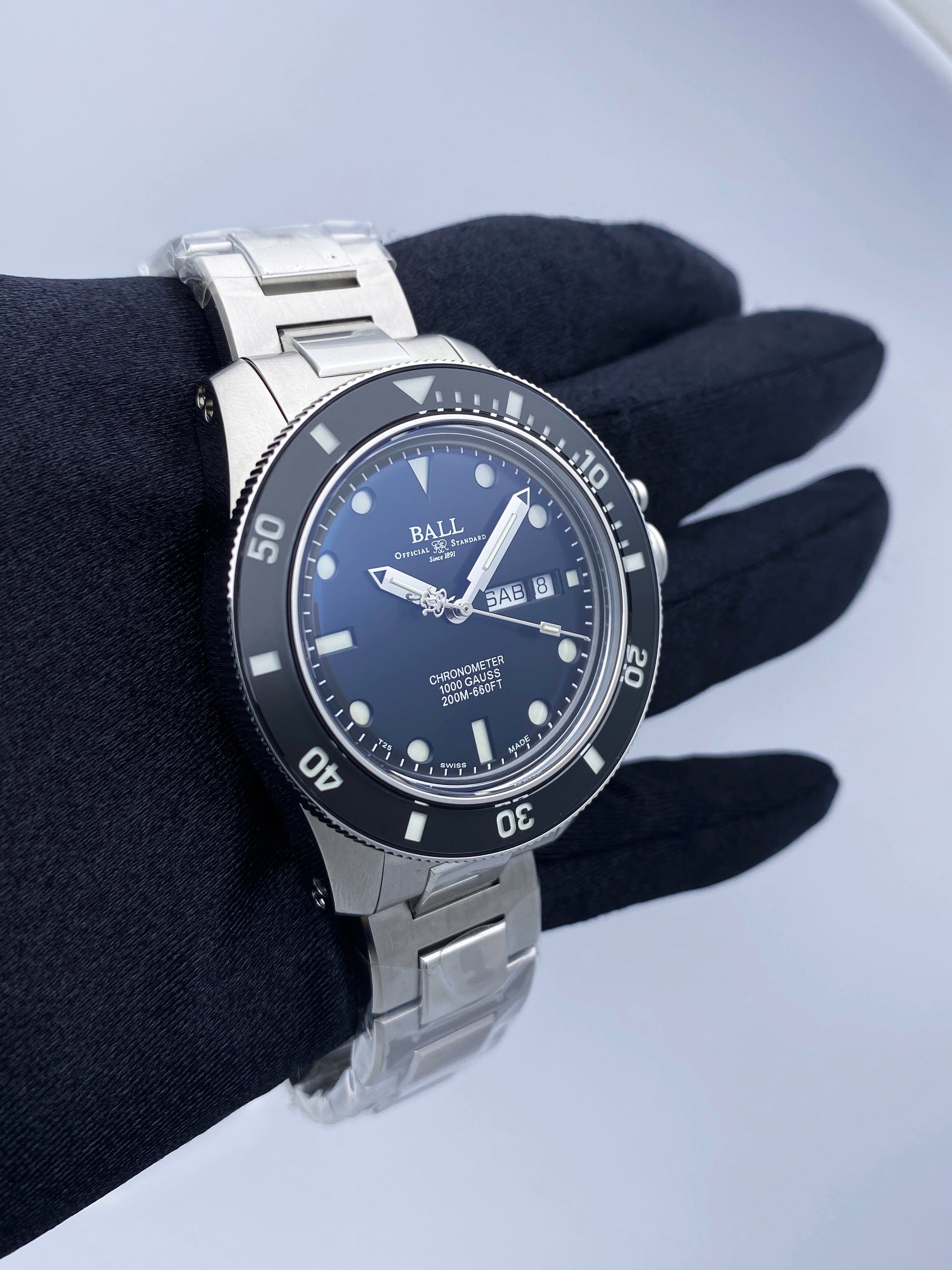 Brand New BALL Engineer Hydrocarbon Original 40mm Mens Watch Box Papers