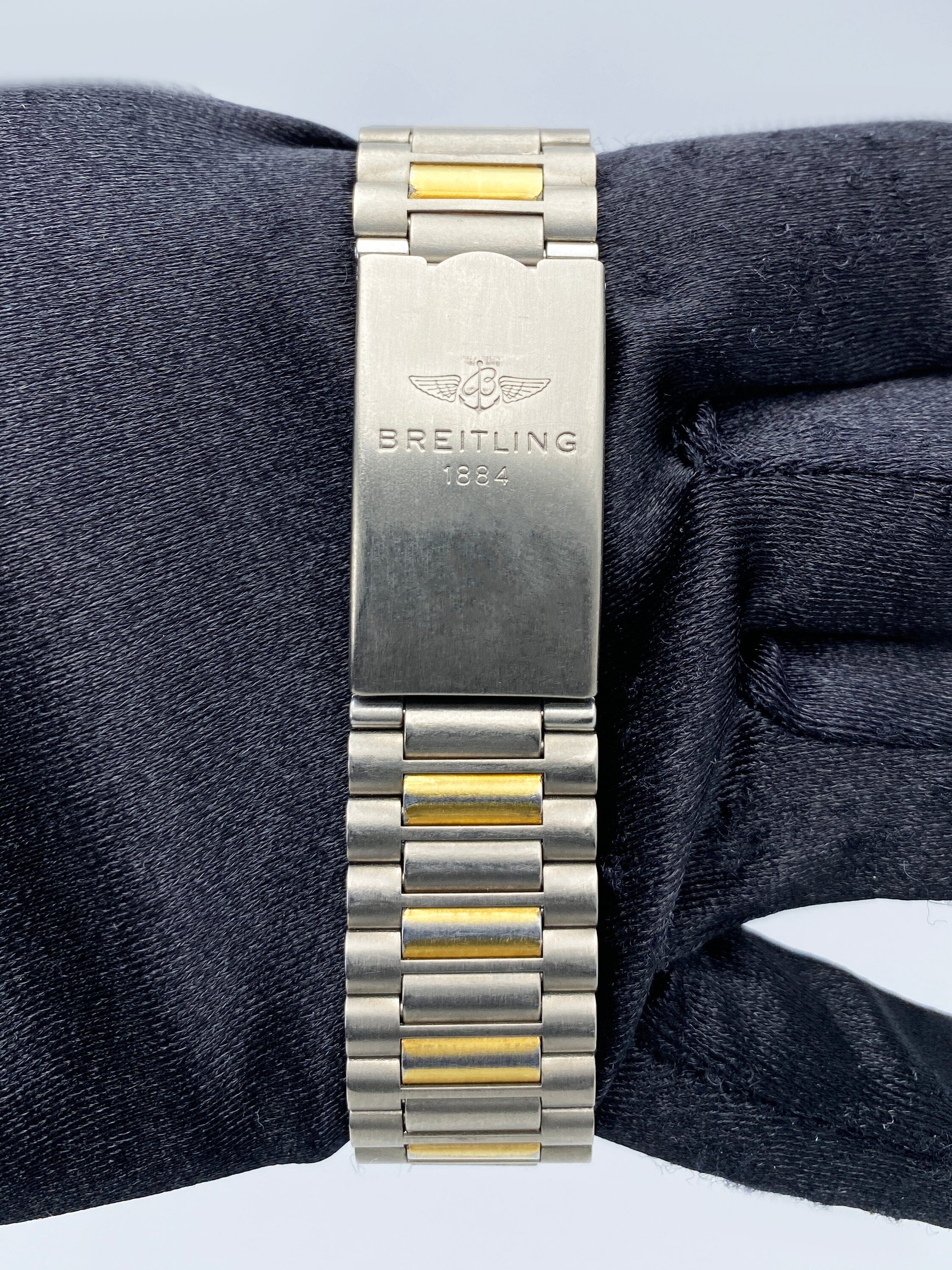 Breitling Aerospace F56059 Titanium Mens Watch | Phigora