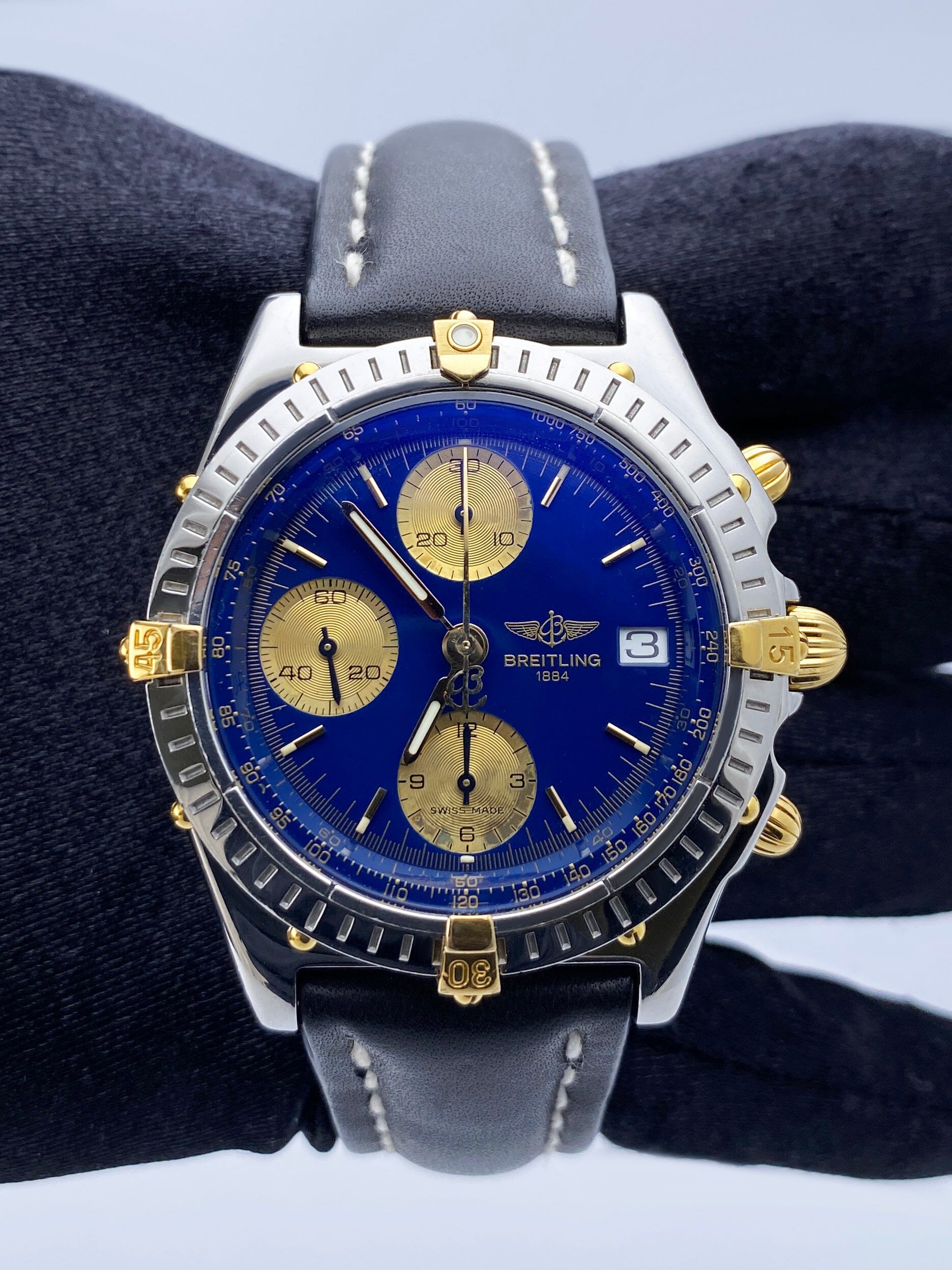 Breitling Chronomat B13050 Mens Watch