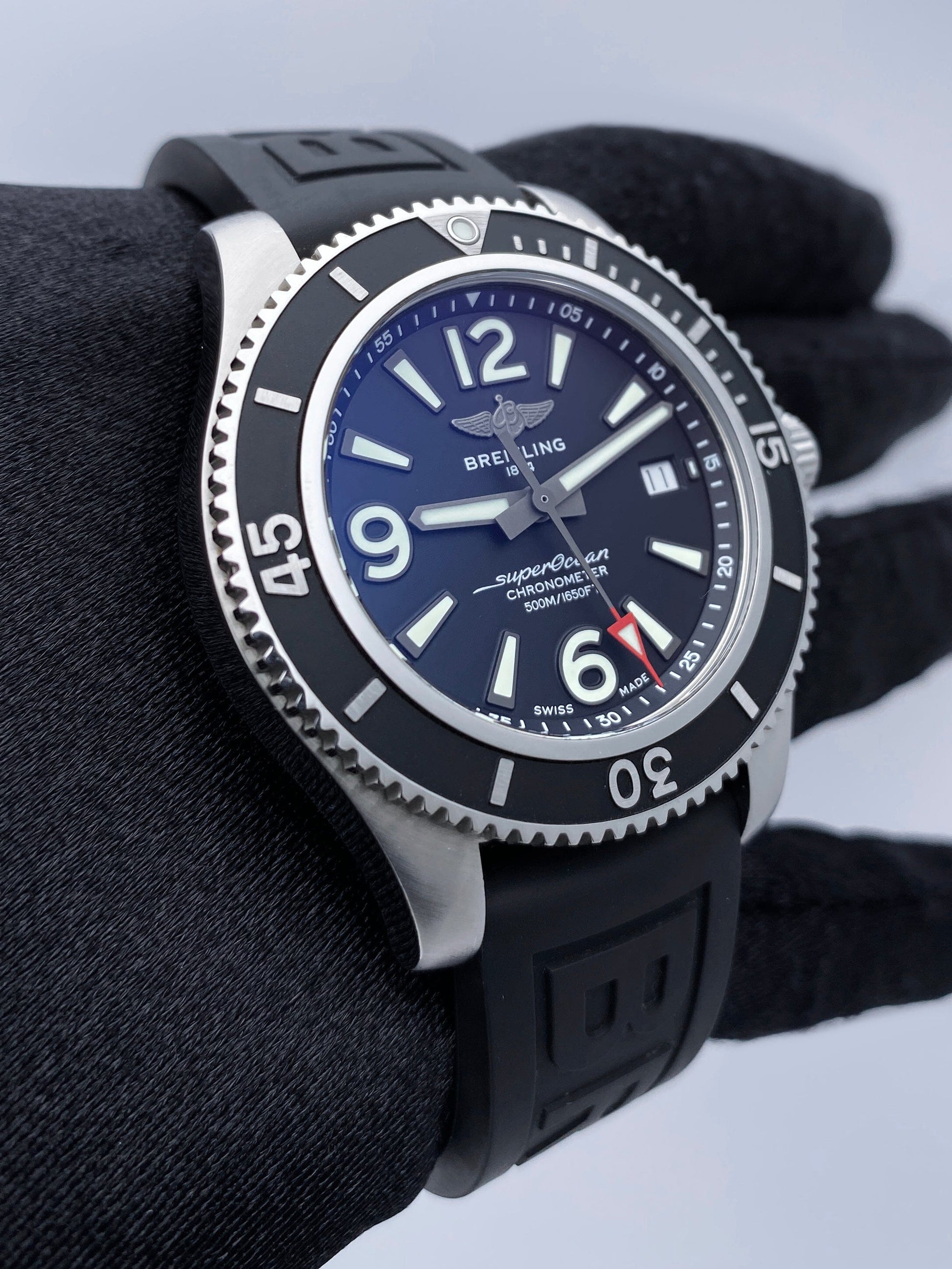 Breitling Superocean Automatic 42 A17366 Black Dial Mens Watch Box Papers - Wristwatch