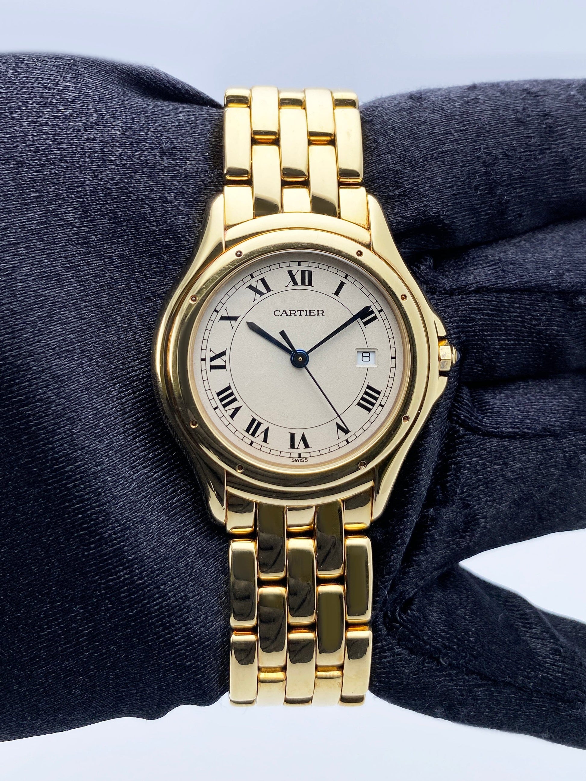 Cartier Cougar Figaro W25013B9 18k Yellow Gold Watch - Wristwatch