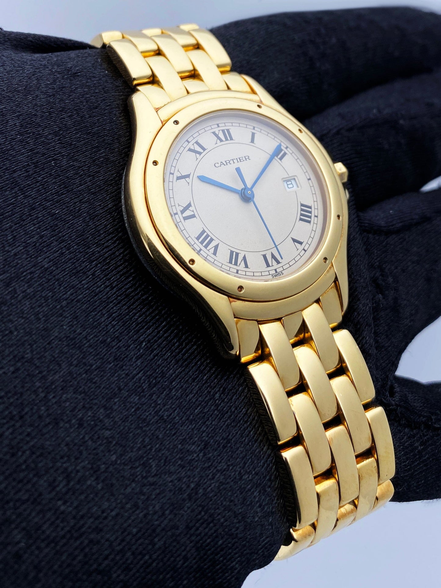Cartier Cougar Figaro W25013B9 18k Yellow Gold Watch - Wristwatch