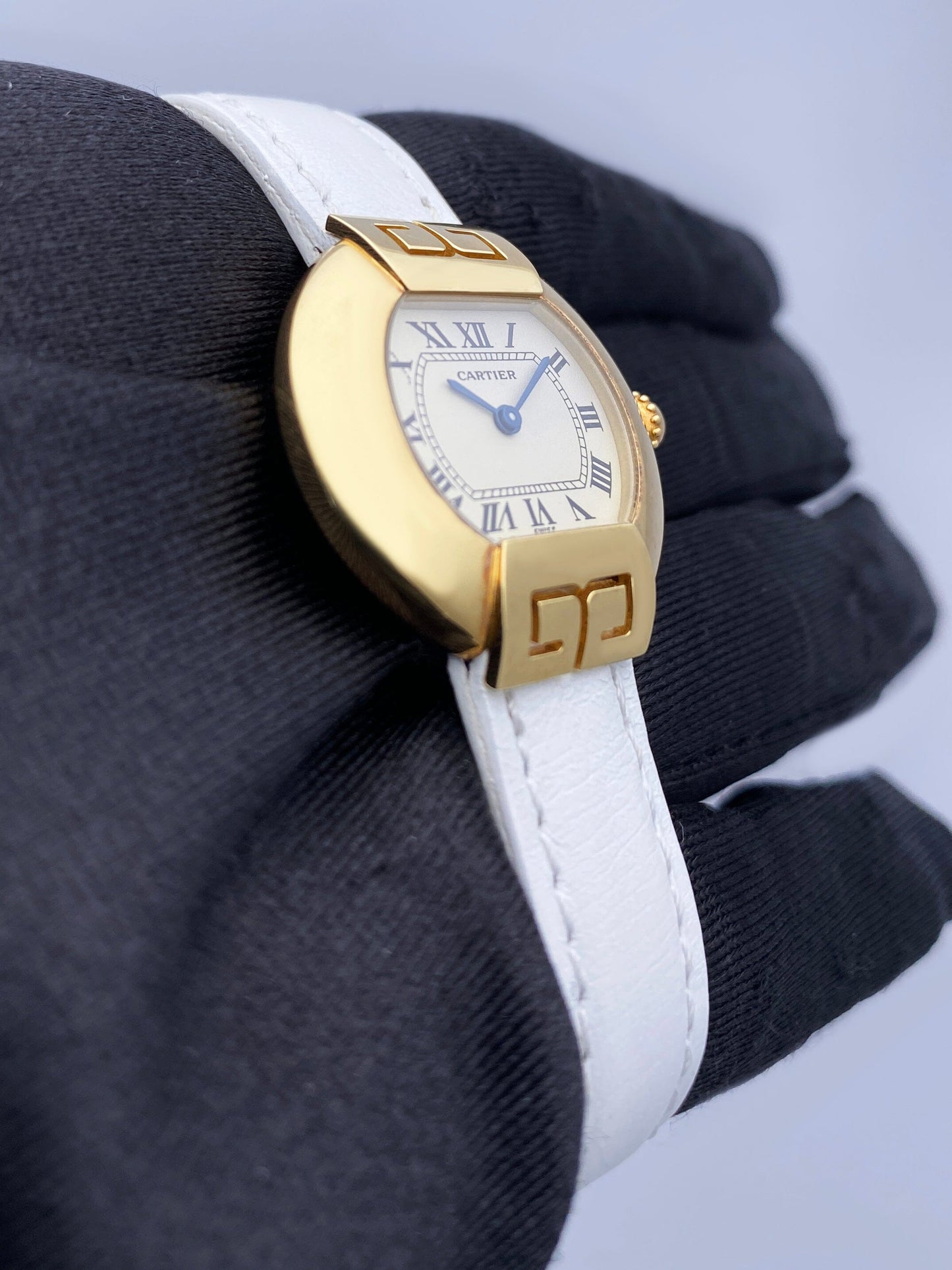 Cartier Ellipse W1513656 Art Deco 18K Yellow Gold Ladies Watch - Watches