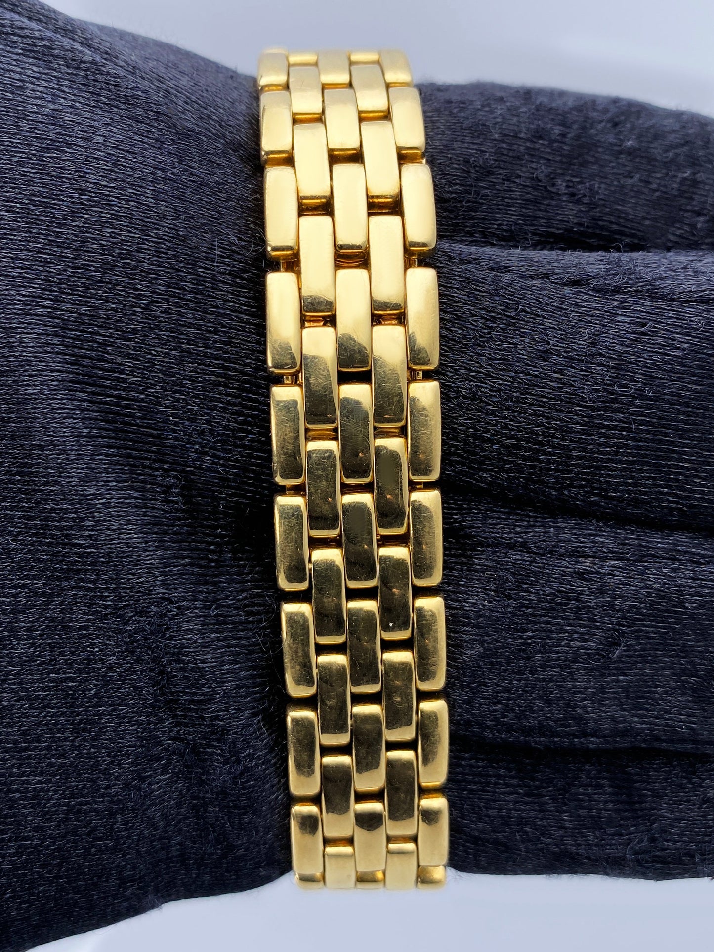Cartier Panthere 18K Yellow Gold Ladies Watch - Virtual