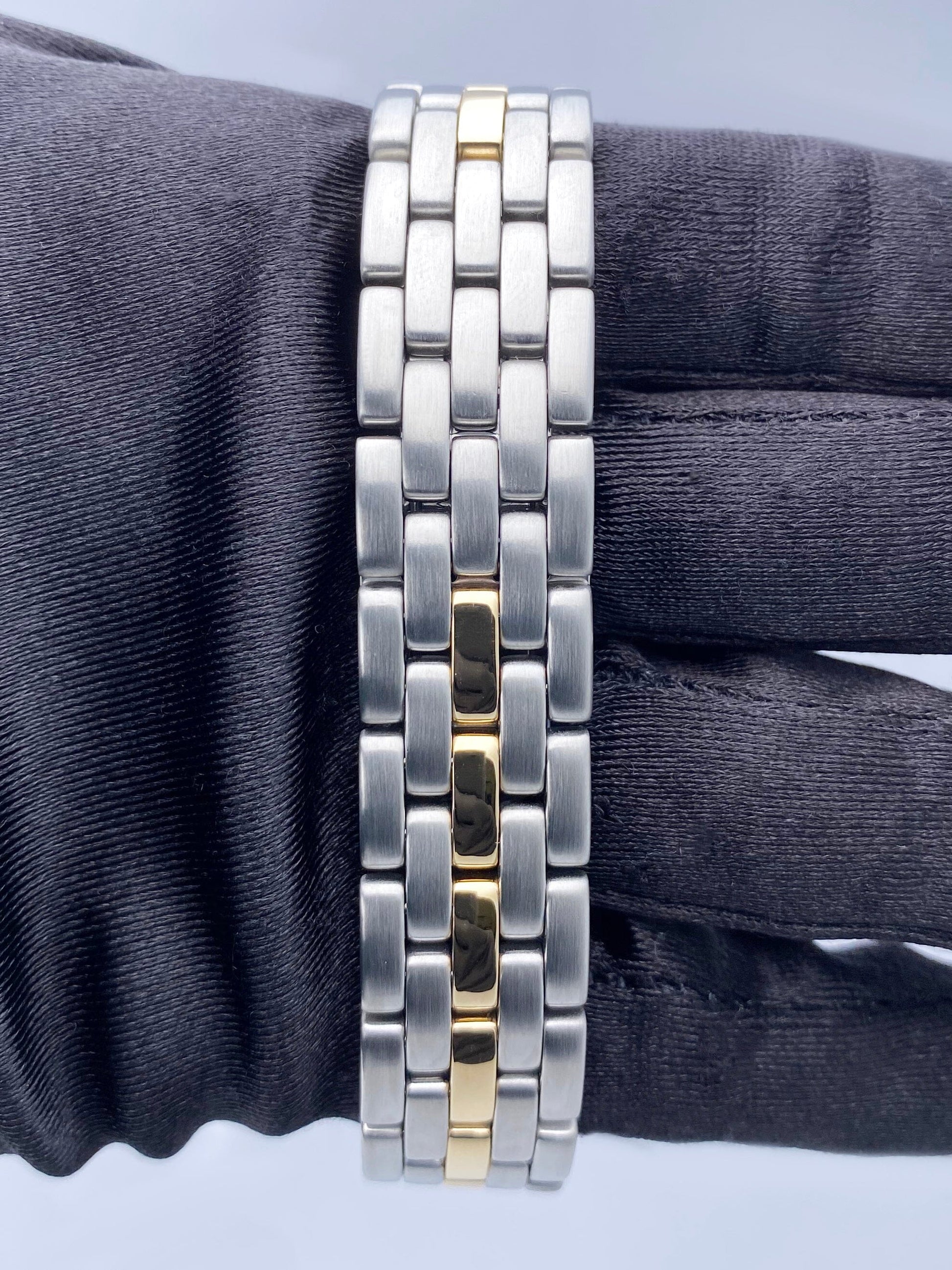 Cartier Panthere 83949 Midsize One Row Ladies Watch - Virtual