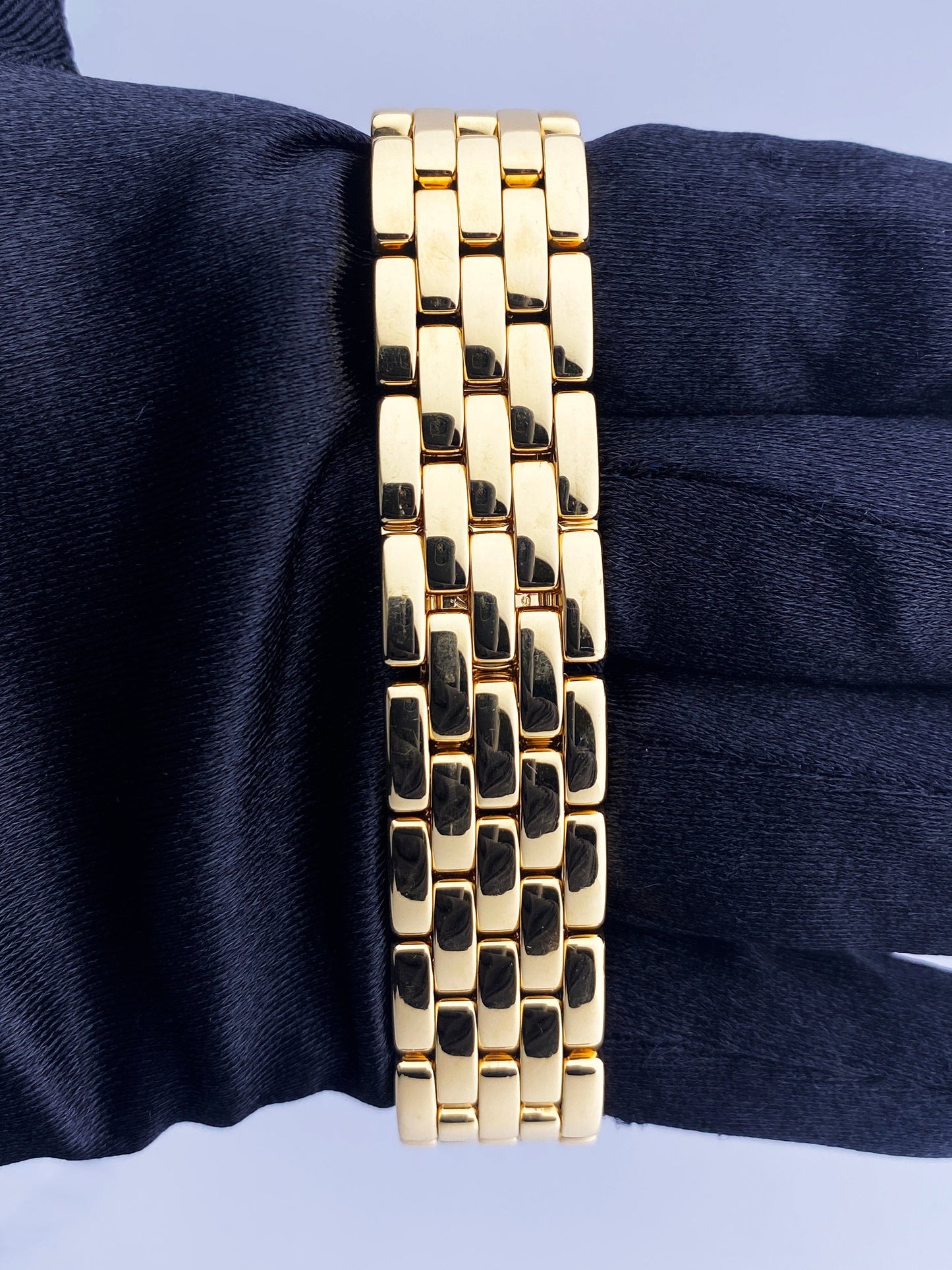 Cartier Panthere Large Size Diamond 18K Yellow Gold - Wristwatch
