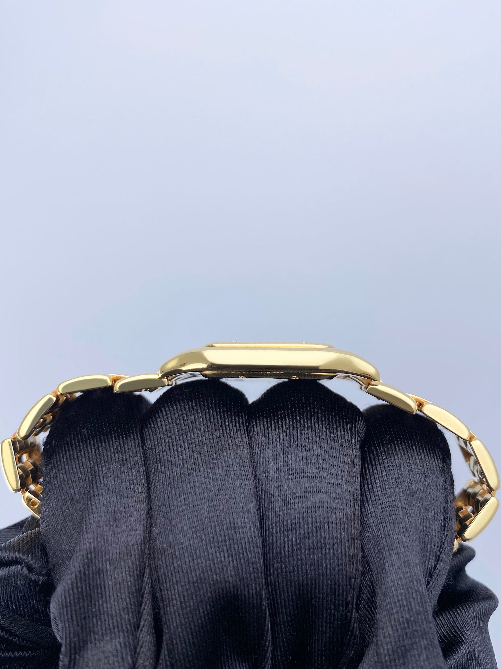 Cartier Panthere GGC98010 Yellow Gold Midsize Ladies Watch Box Papers