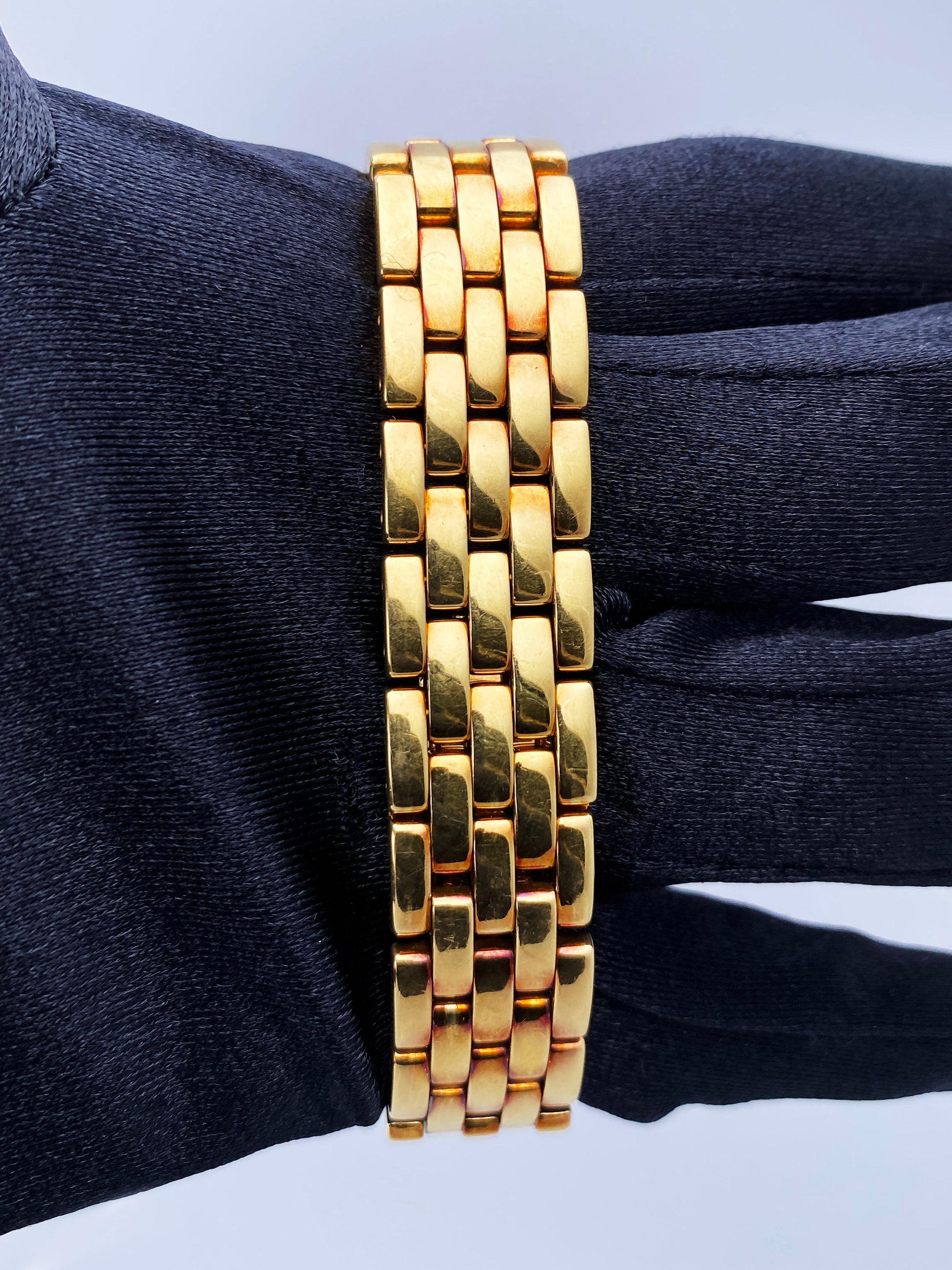 Cartier Panthere Large 106000M 18K Yellow Gold Mens Watch - Wristwatch