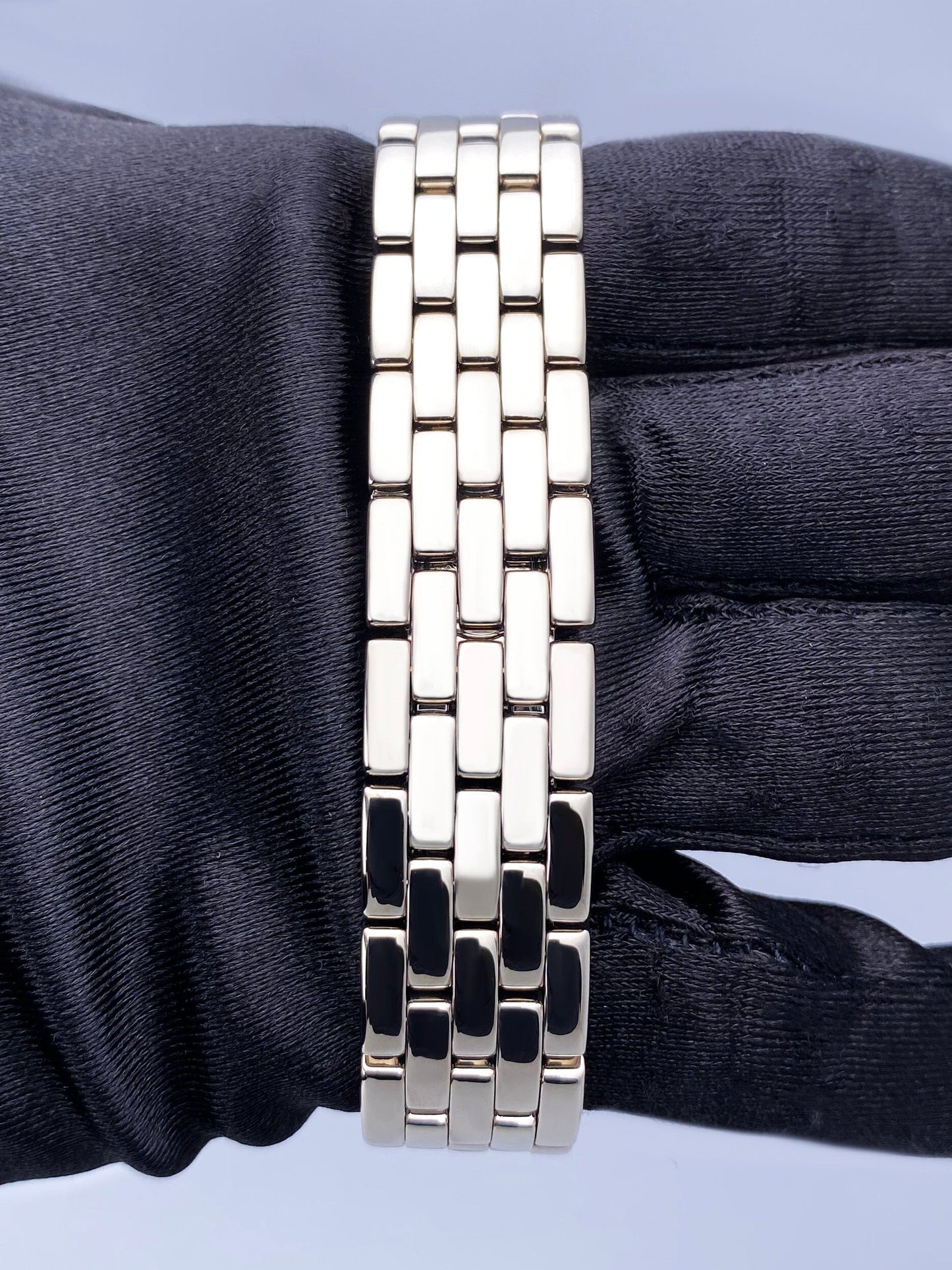 Cartier Panthere Large W25020F3 18K White Gold Mens Watch