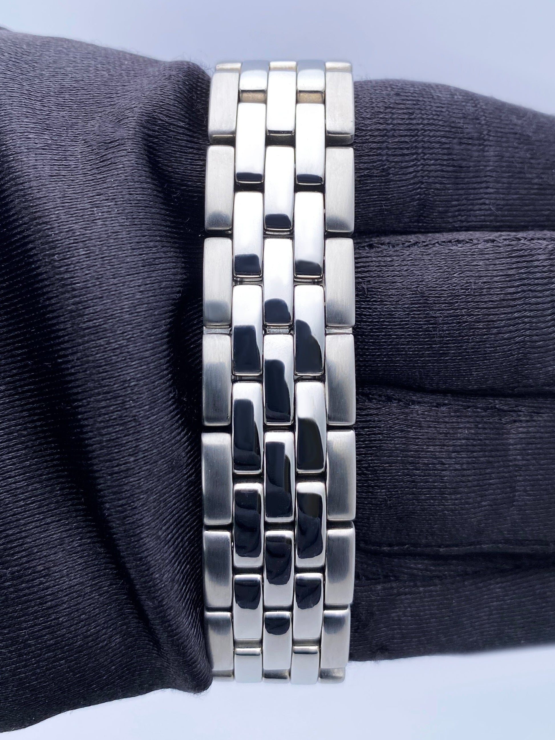 Cartier Panthere W25054P5 Midsize Ladies Watch