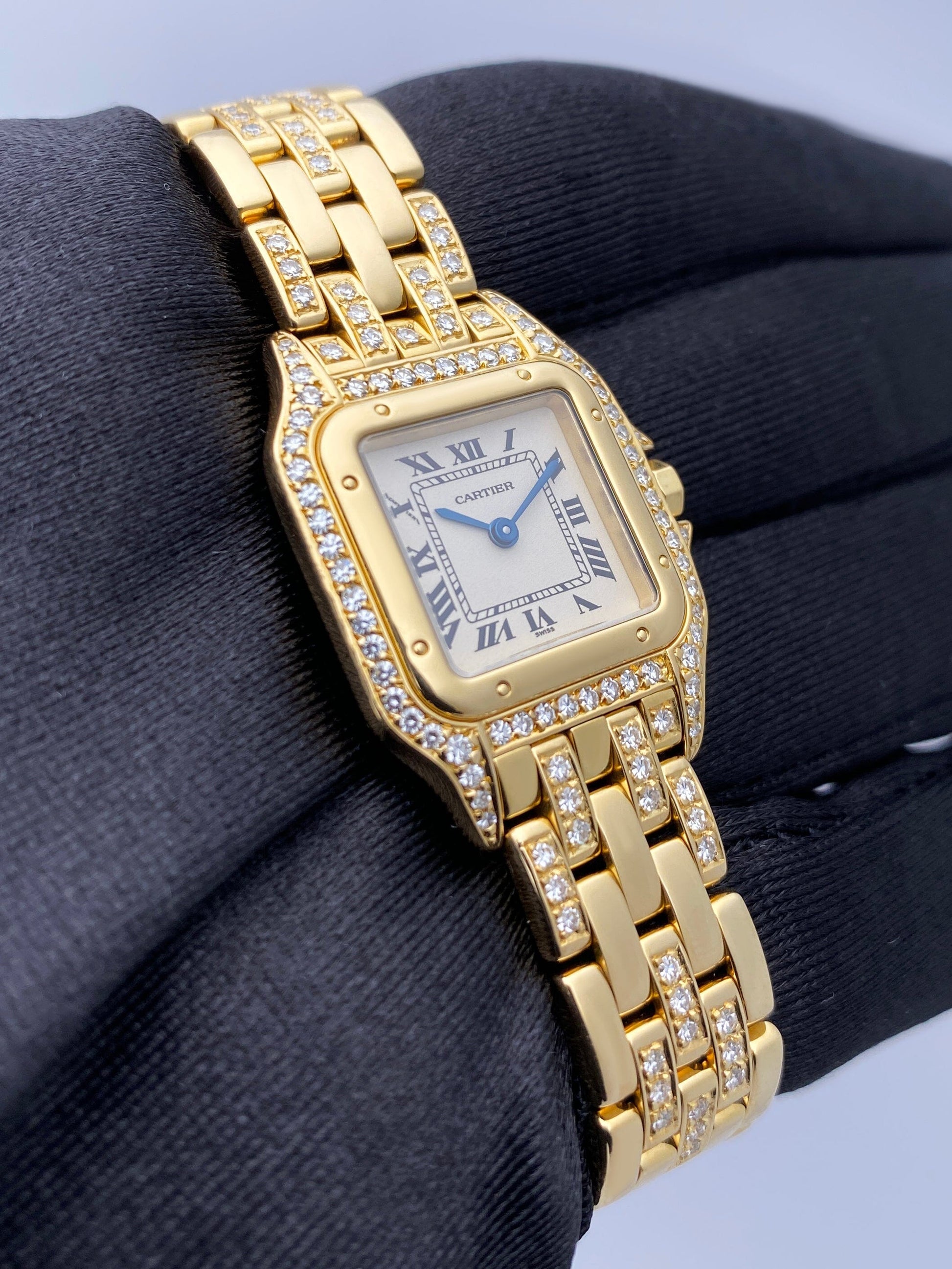 Cartier Panthere WF3001B9 Diamond 18K Yellow Gold Ladies Watch