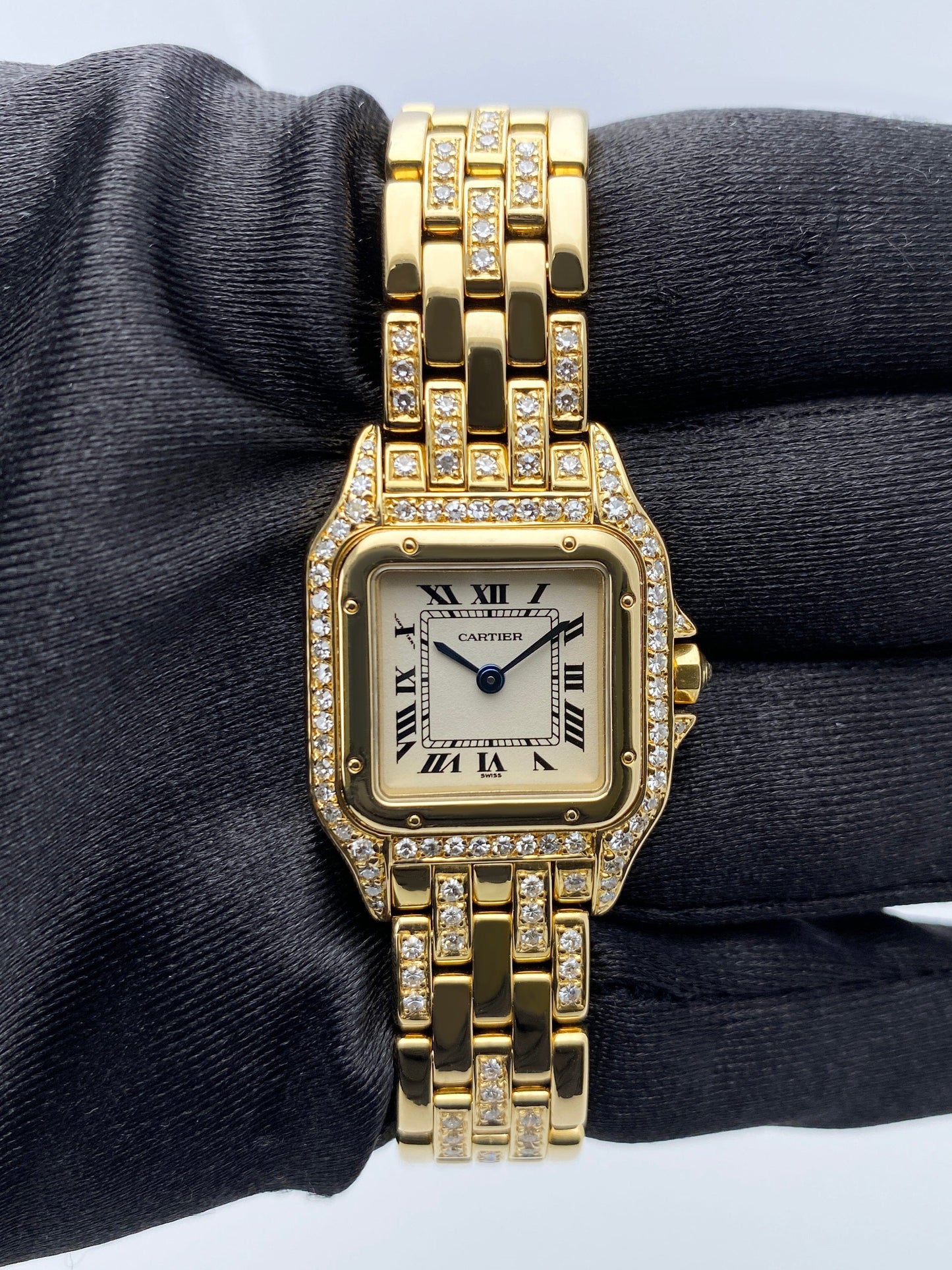 Cartier Panthere WF3001B9 Diamond 18K Yellow Gold Ladies Watch