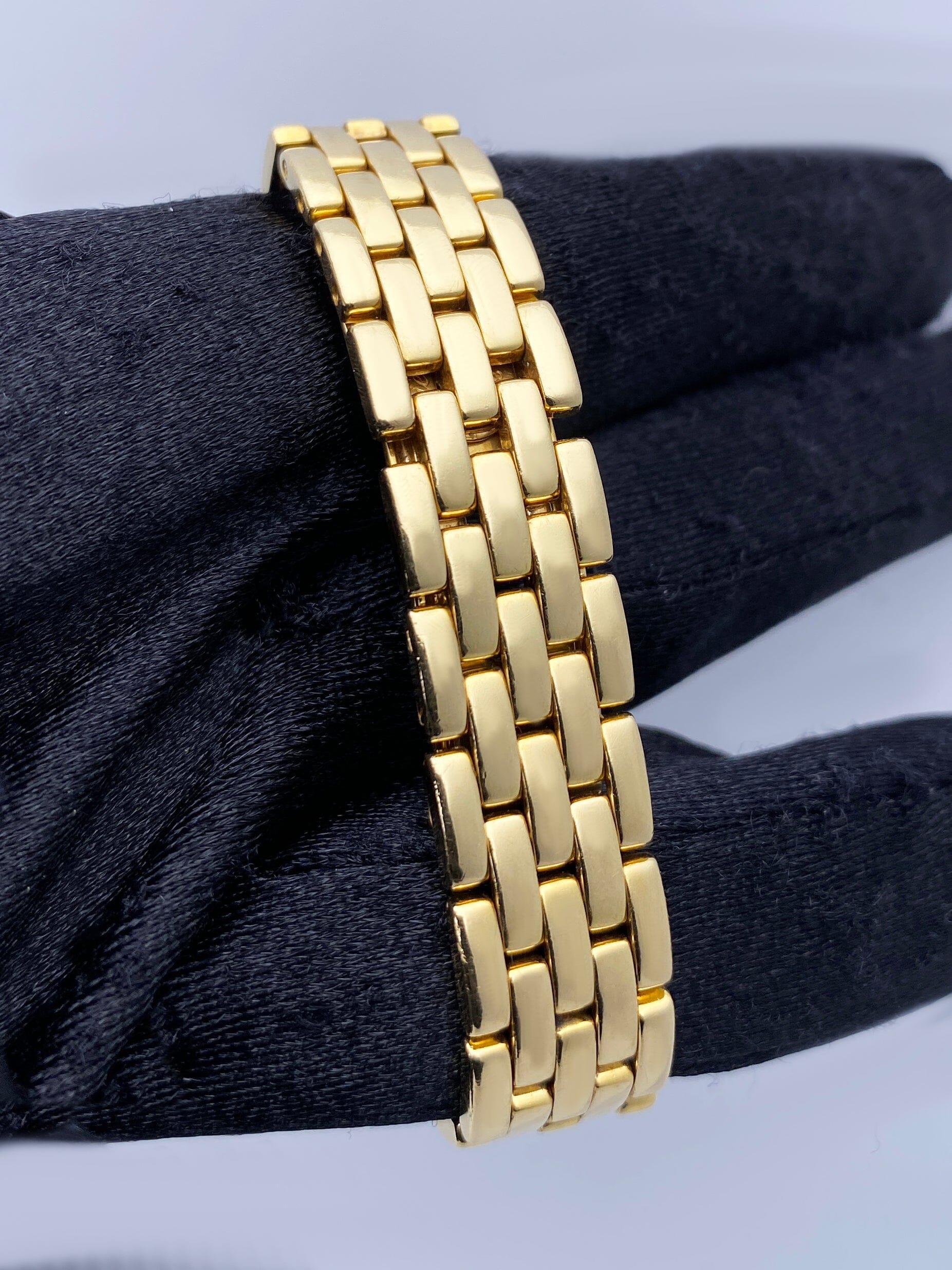 Cartier Panthere WF3072B9 Diamond 18K Yellow Gold Ladies Watch - Wristwatch