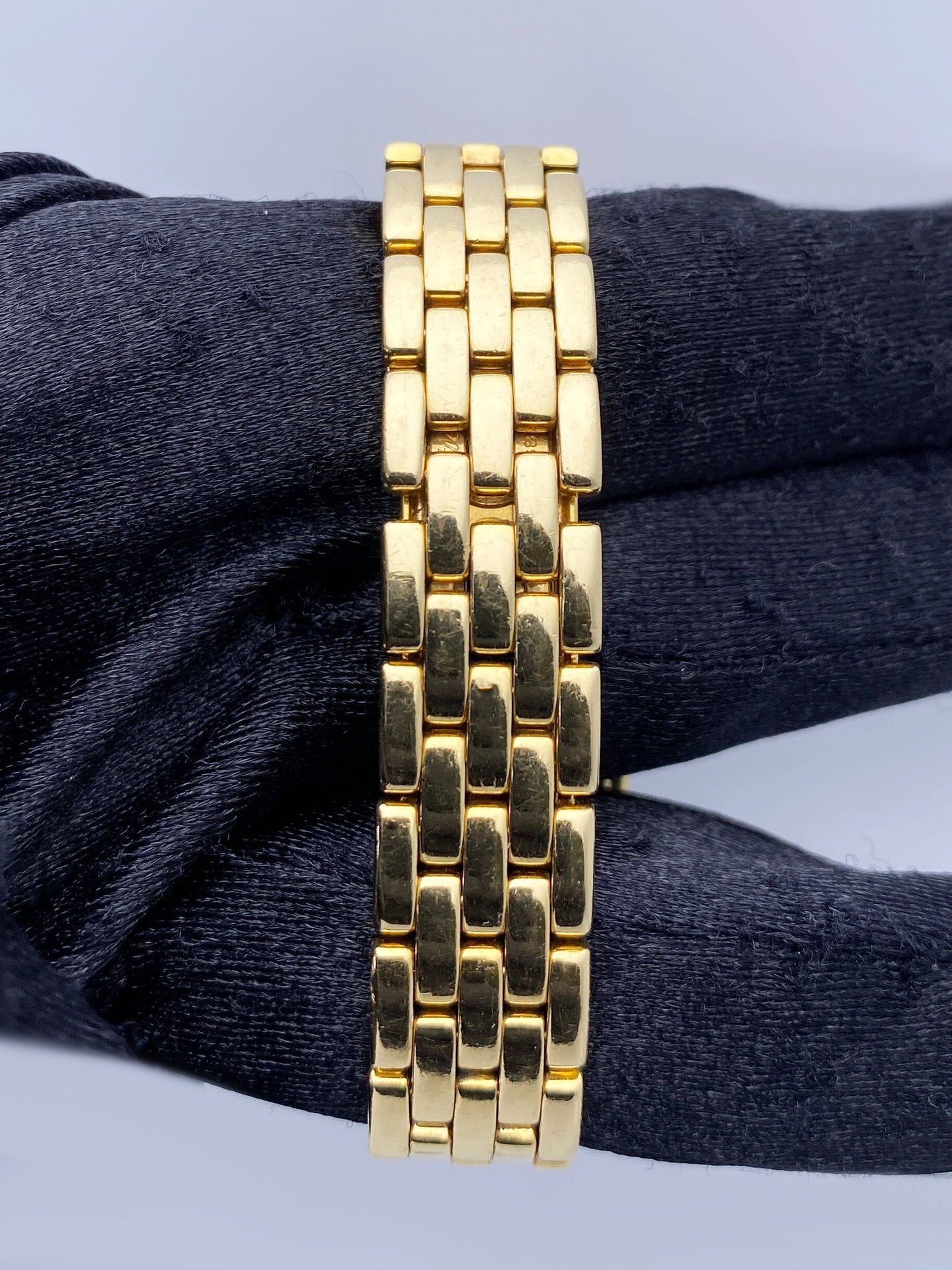 Cartier Panthere WF3072B9 Diamond 18K Yellow Gold Ladies Watch - Wristwatch
