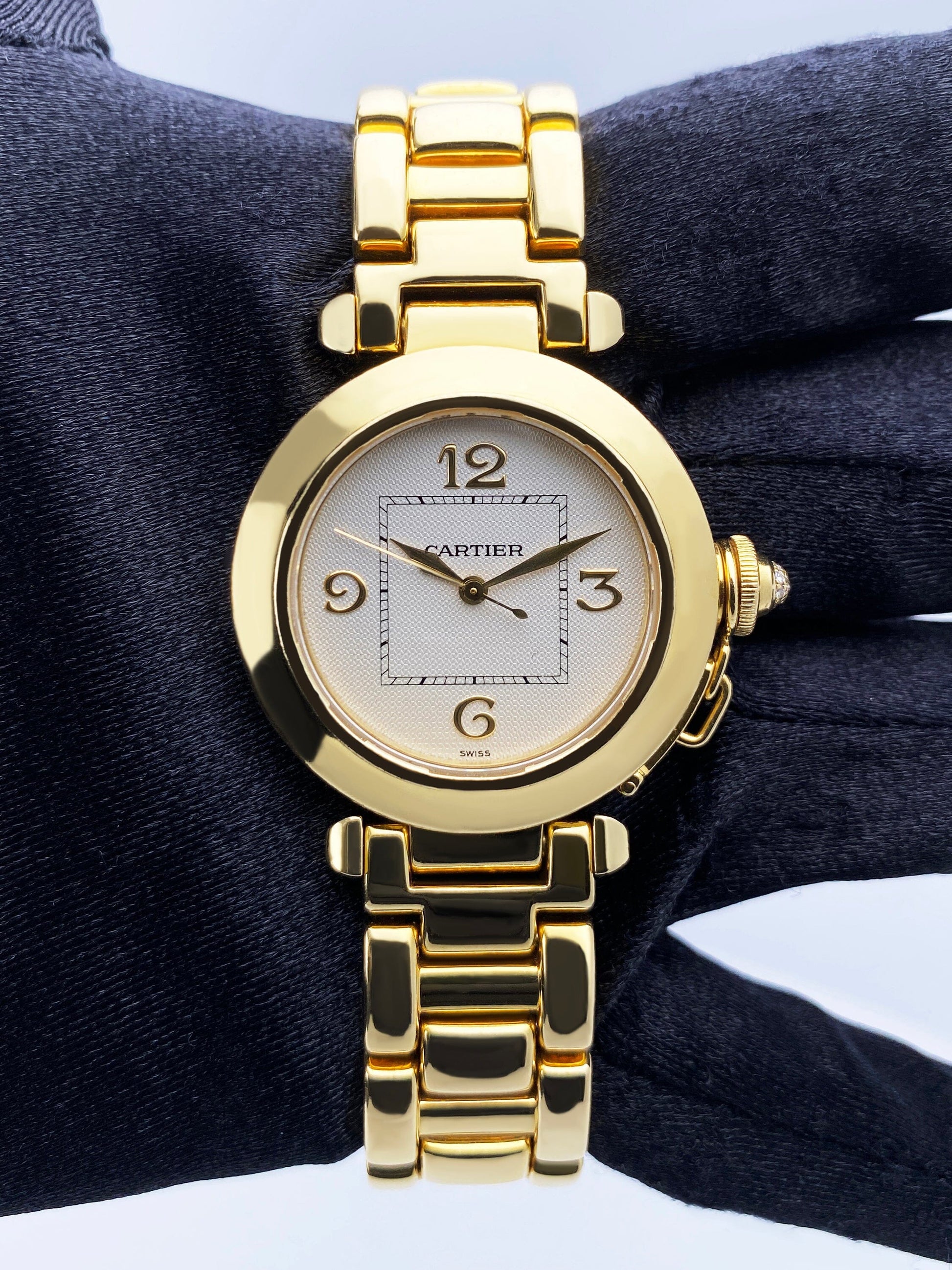 Cartier Pasha 2399 18K Yellow Gold Ladies Watch - Wristwatch