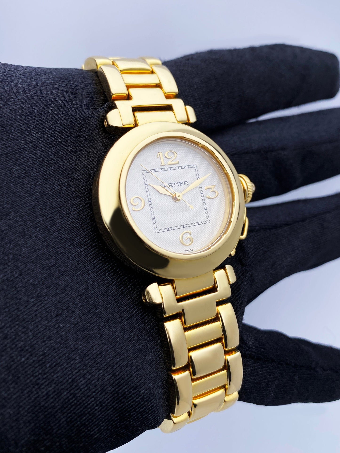 Cartier Pasha 2399 18K Yellow Gold Ladies Watch - Wristwatch