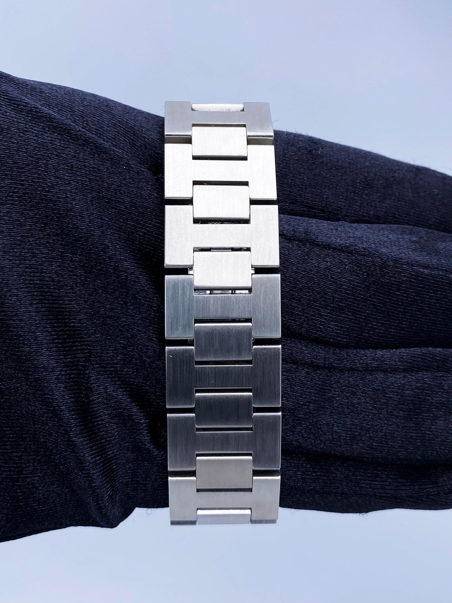 Cartier Pasha 2475 White Dial Steel Ladies Watch - Virtual