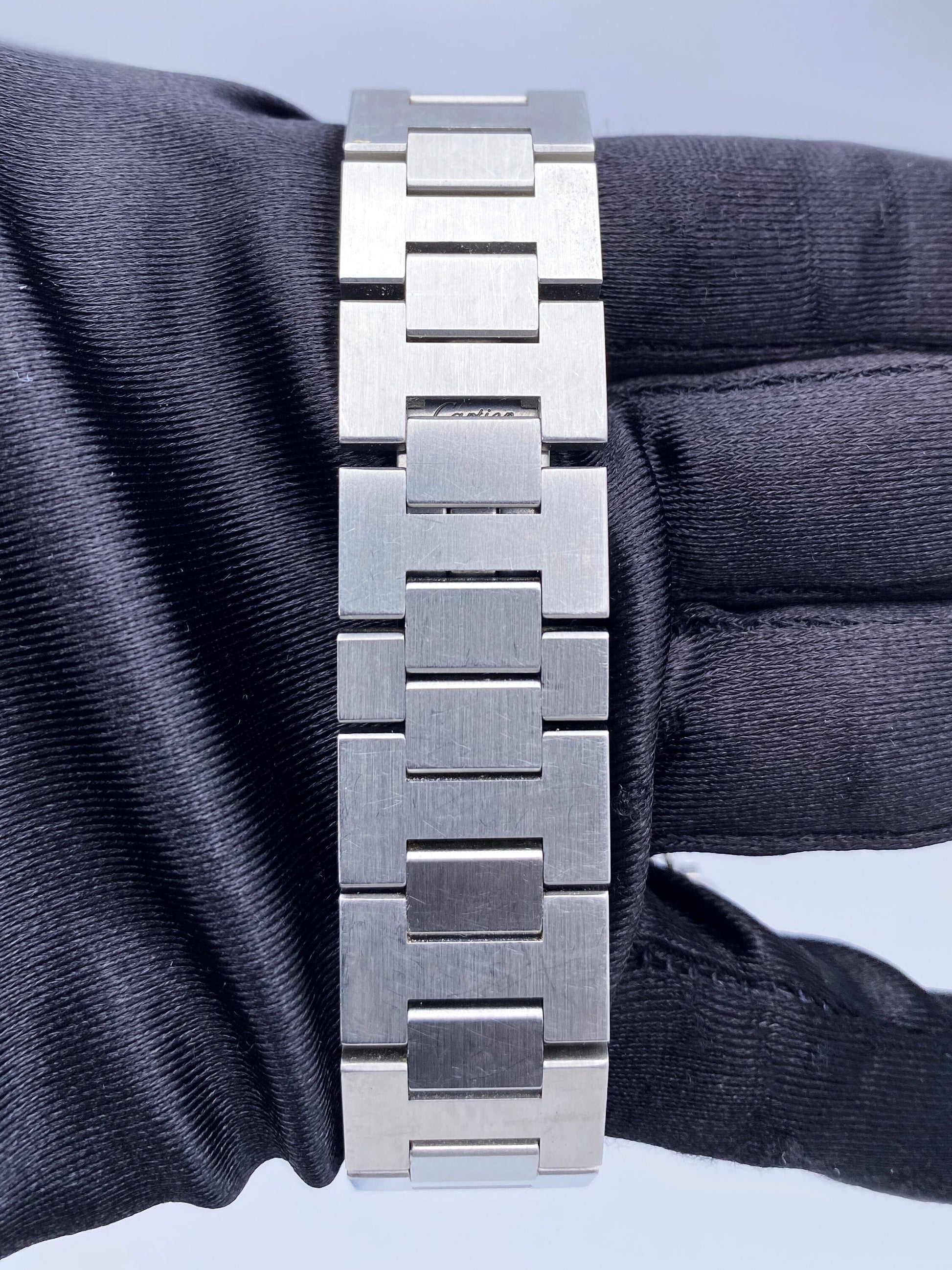 Cartier Pasha W31023M7 Silver Dial Steel Watch Box Papers - Watches