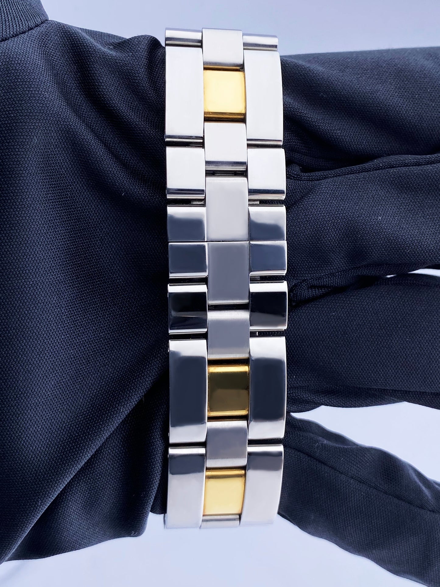 Cartier Roadster 2510 18k Yellow Gold & Steel Mens Watch