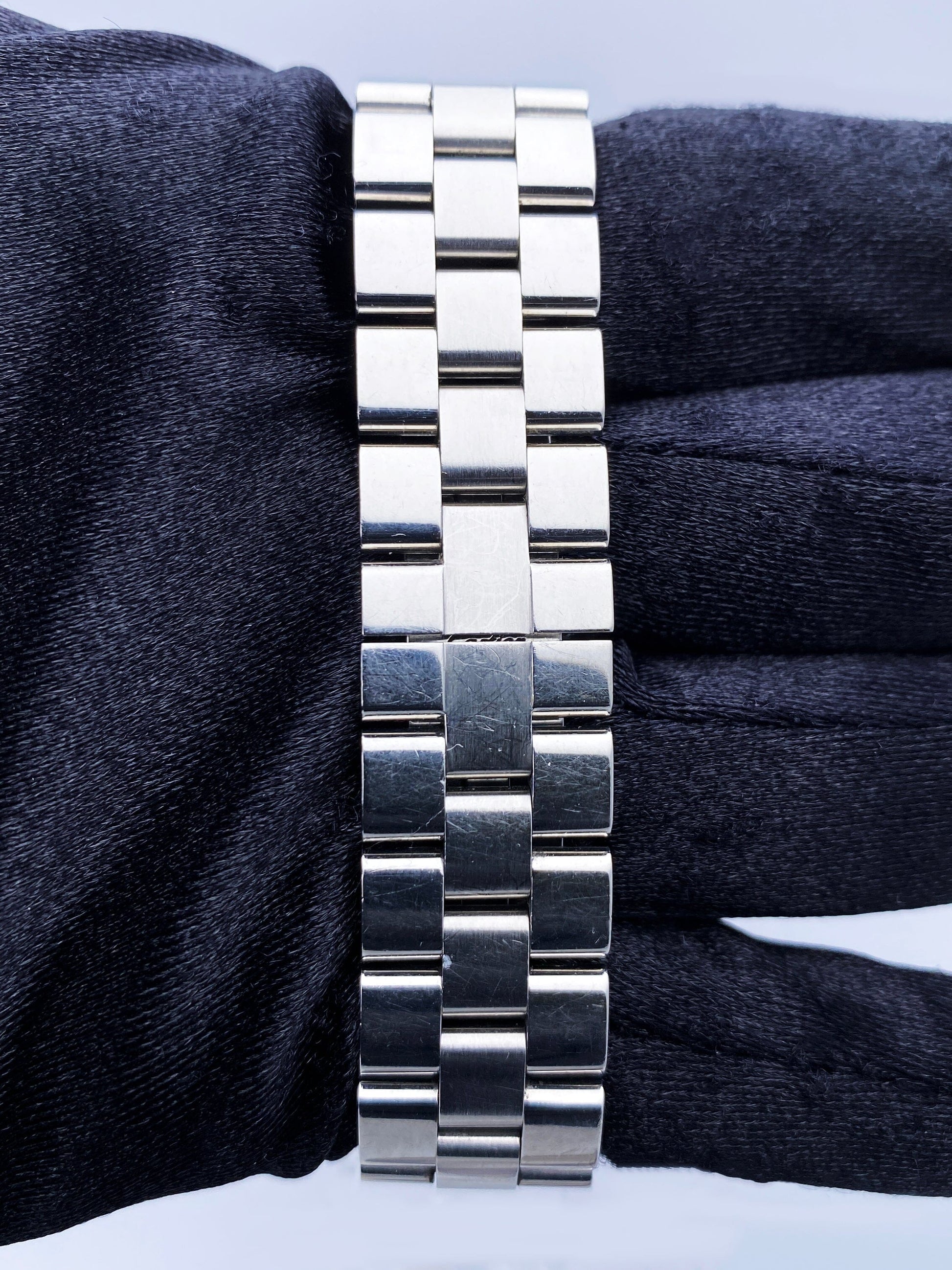 Cartier Roadster W62017V3 Pink Dial Steel Ladies Watch