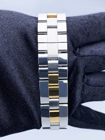 Cartier Roadster W62027Z1 Silver Dial Two Tone Mens Watch