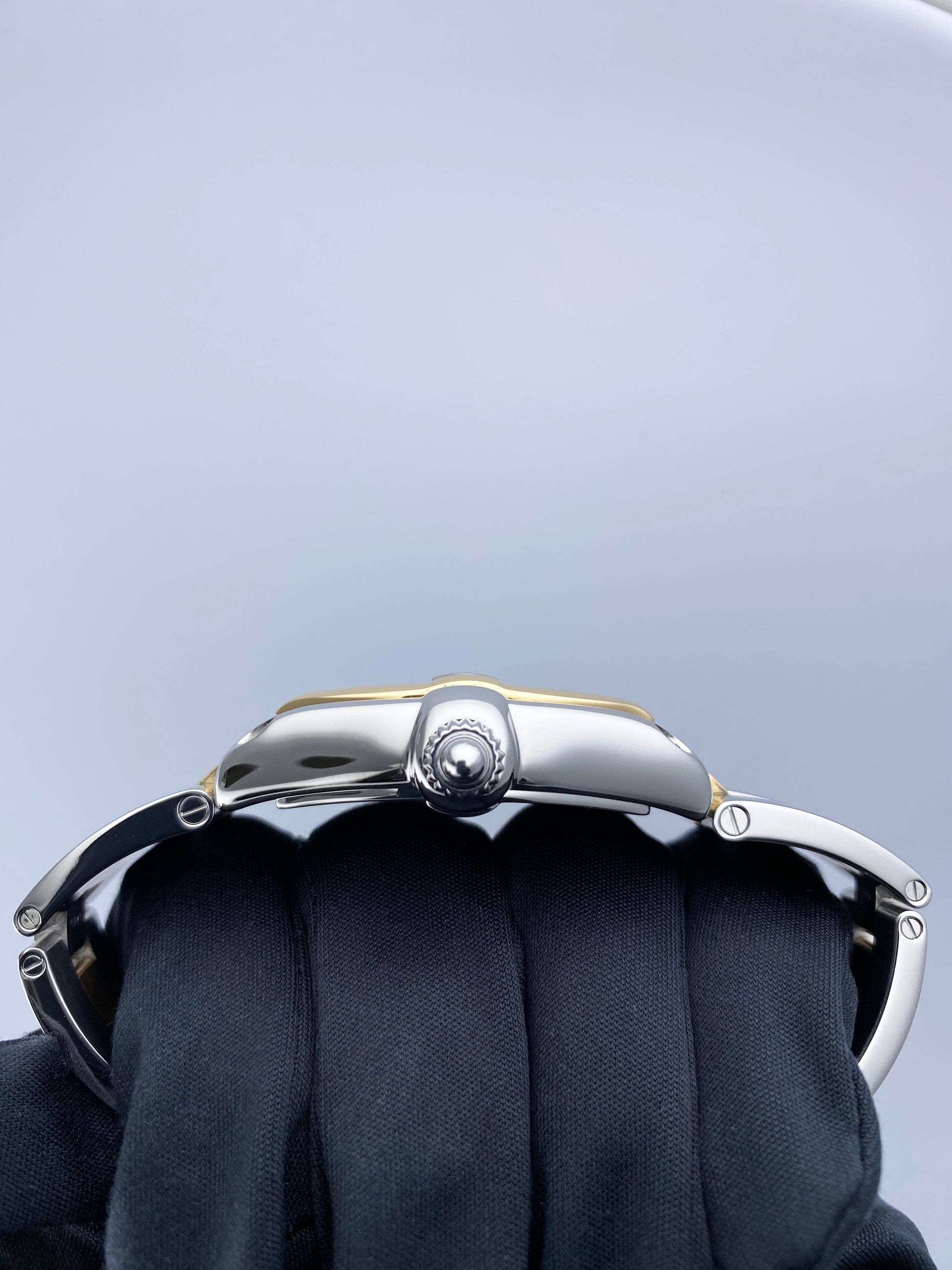 Cartier Roadster W62031Y4 Silver Dial Mens Watch