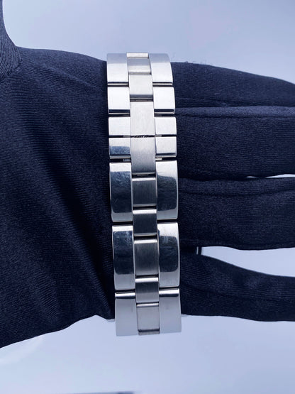 Cartier Roadster XL Chronograph 2618 Mens Watch - Virtual