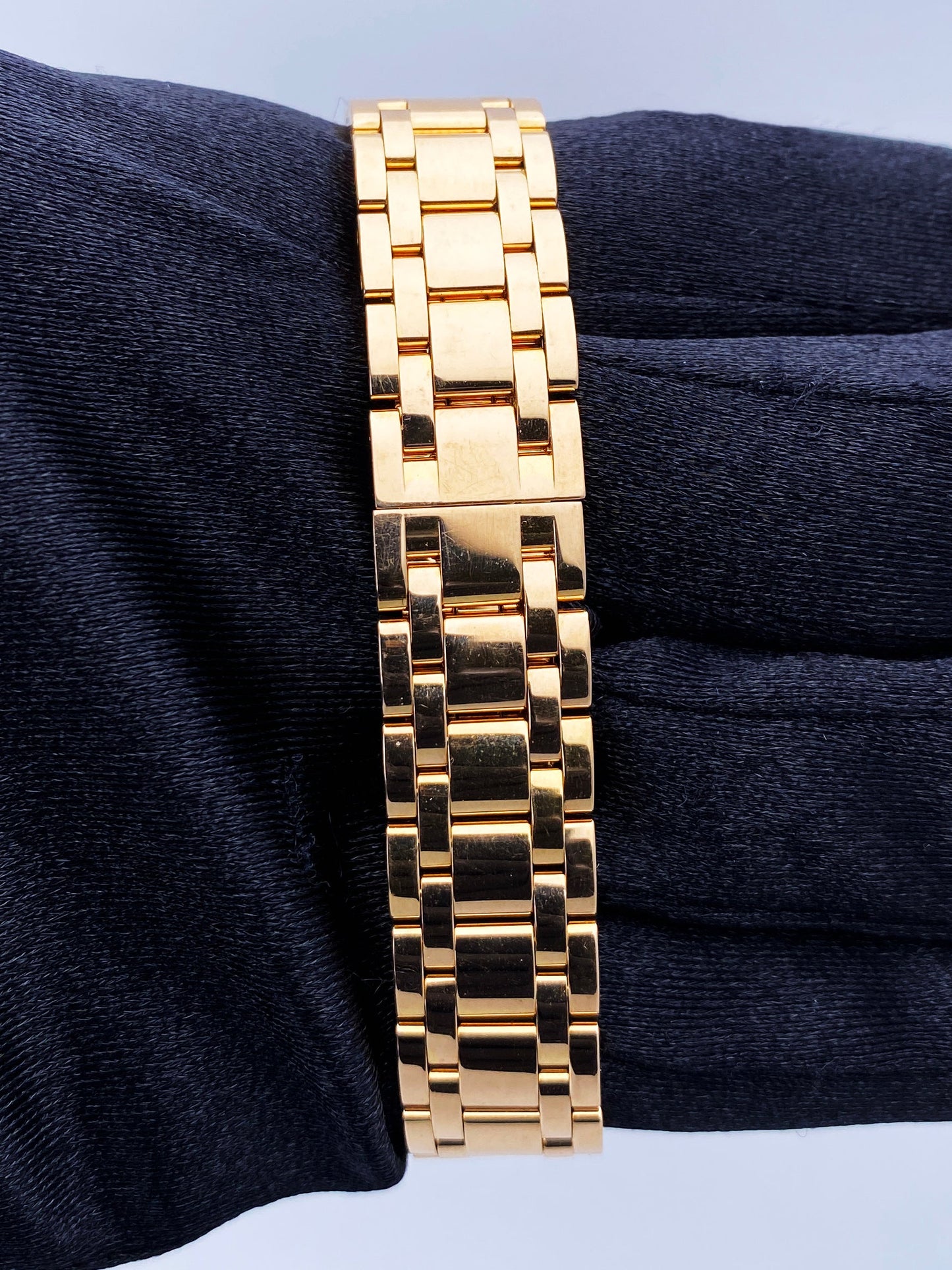Cartier Tank Americaine WB7079M5/2503 Diamond Ladies Watch - Wristwatch