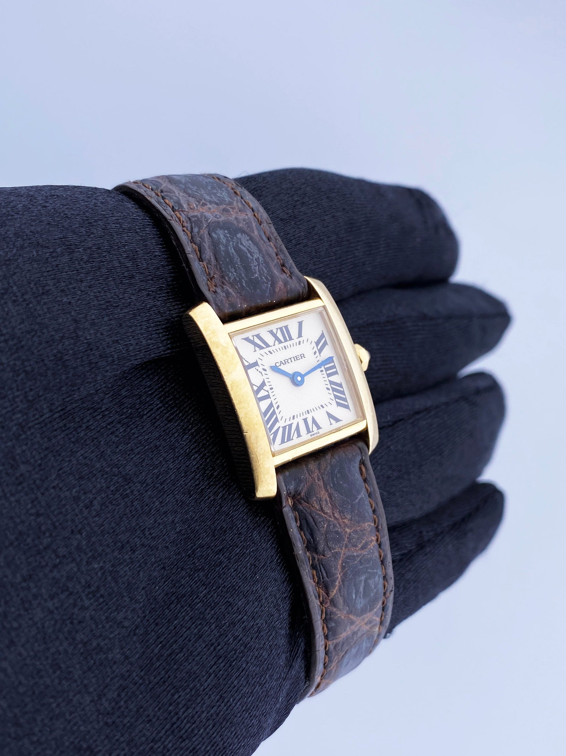Cartier Tank Francaise 1820 18K Yellow Gold Ladies Watch