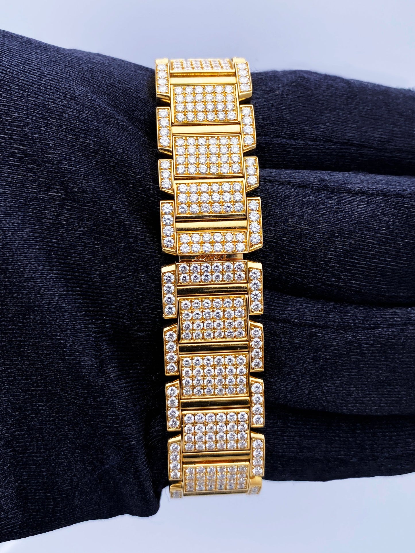 Cartier Tank Francaise 2364 Diamond Ladies Watch Box Papers