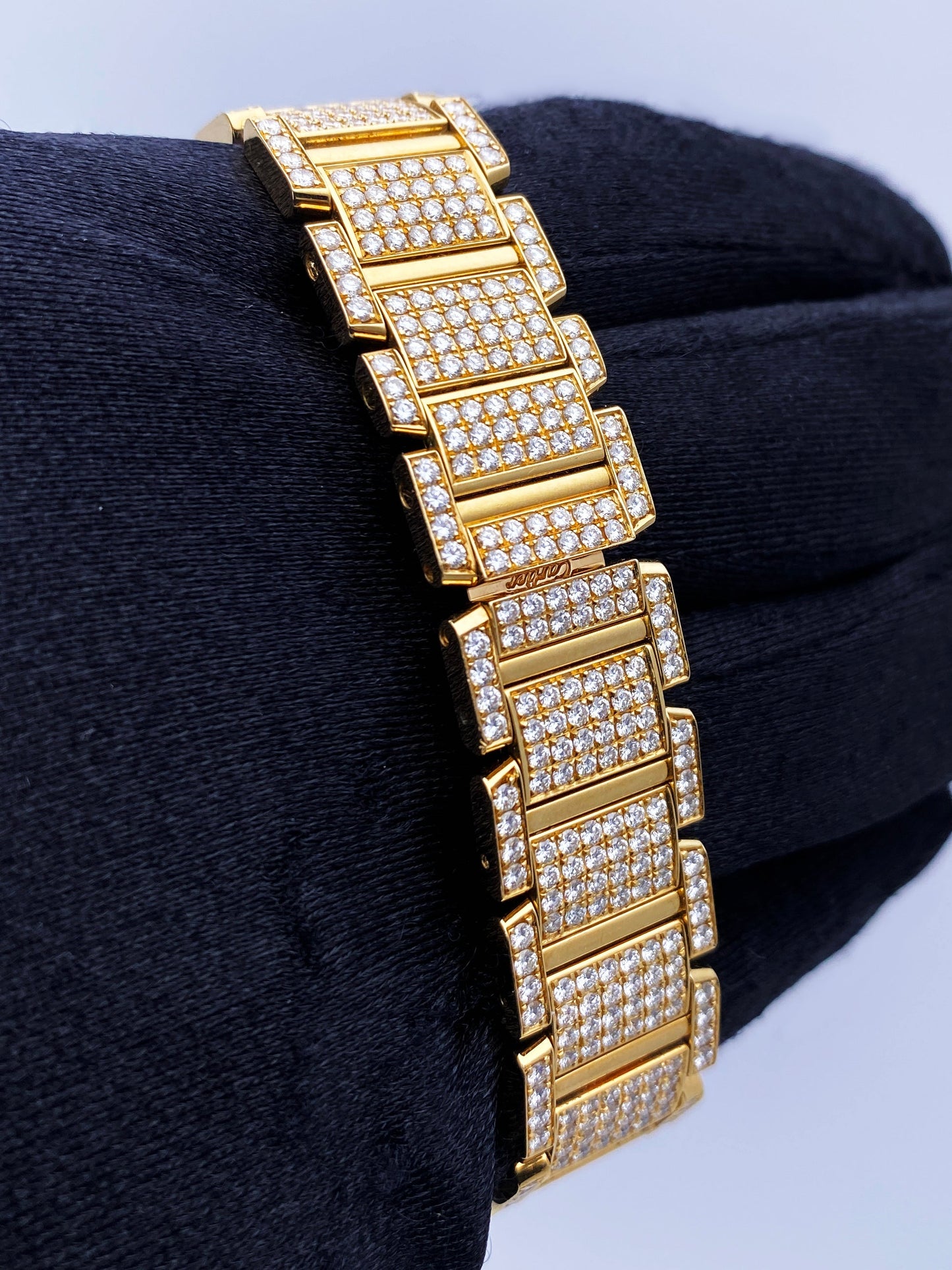 Cartier Tank Francaise 2364 Diamond Ladies Watch Box Papers