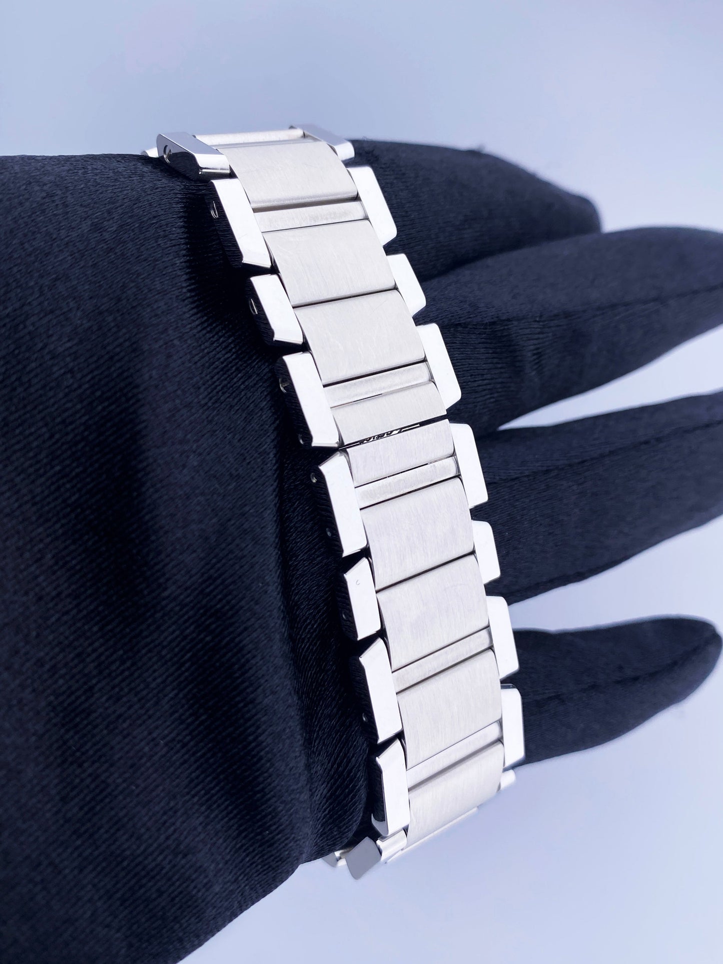 Cartier Tank Francaise WE1003S3 / 2366 18K White Gold Watch - Wristwatch