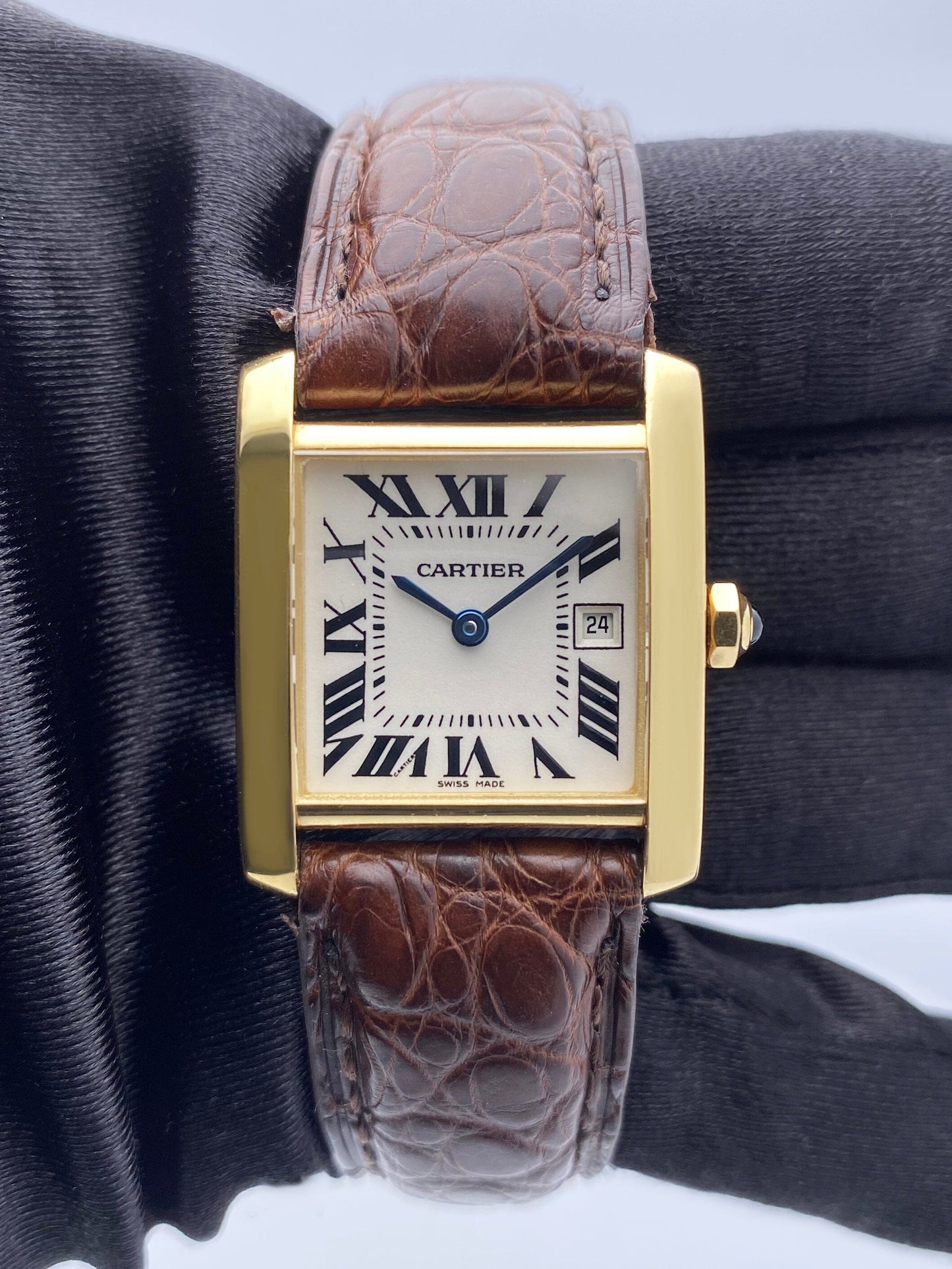 Cartier Tank Francaise W5001456 18K Yellow Gold Ladies Watch - Watches