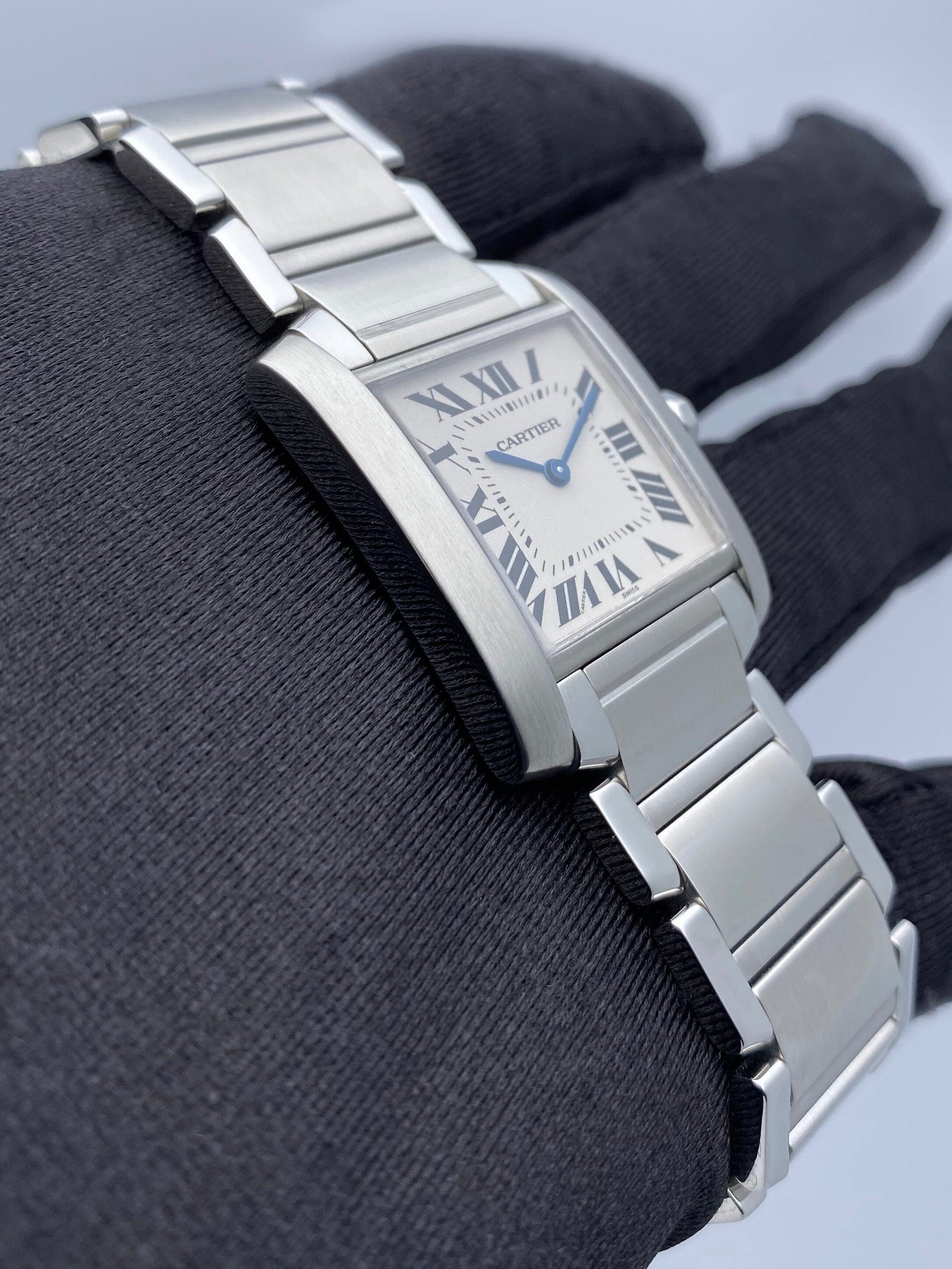 Cartier Tank Francaise W51003Q3 Stainless Steel Midsize Watch - Wristwatch