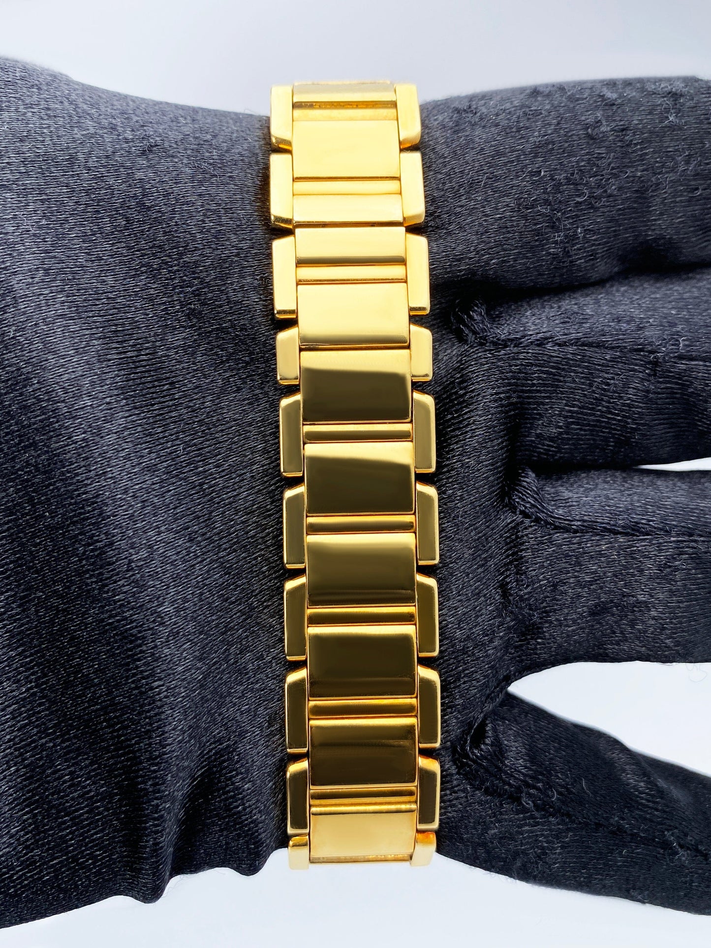 Cartier Tank Francaise WE1001R8 Diamond 18k Yellow Gold Ladies Watch